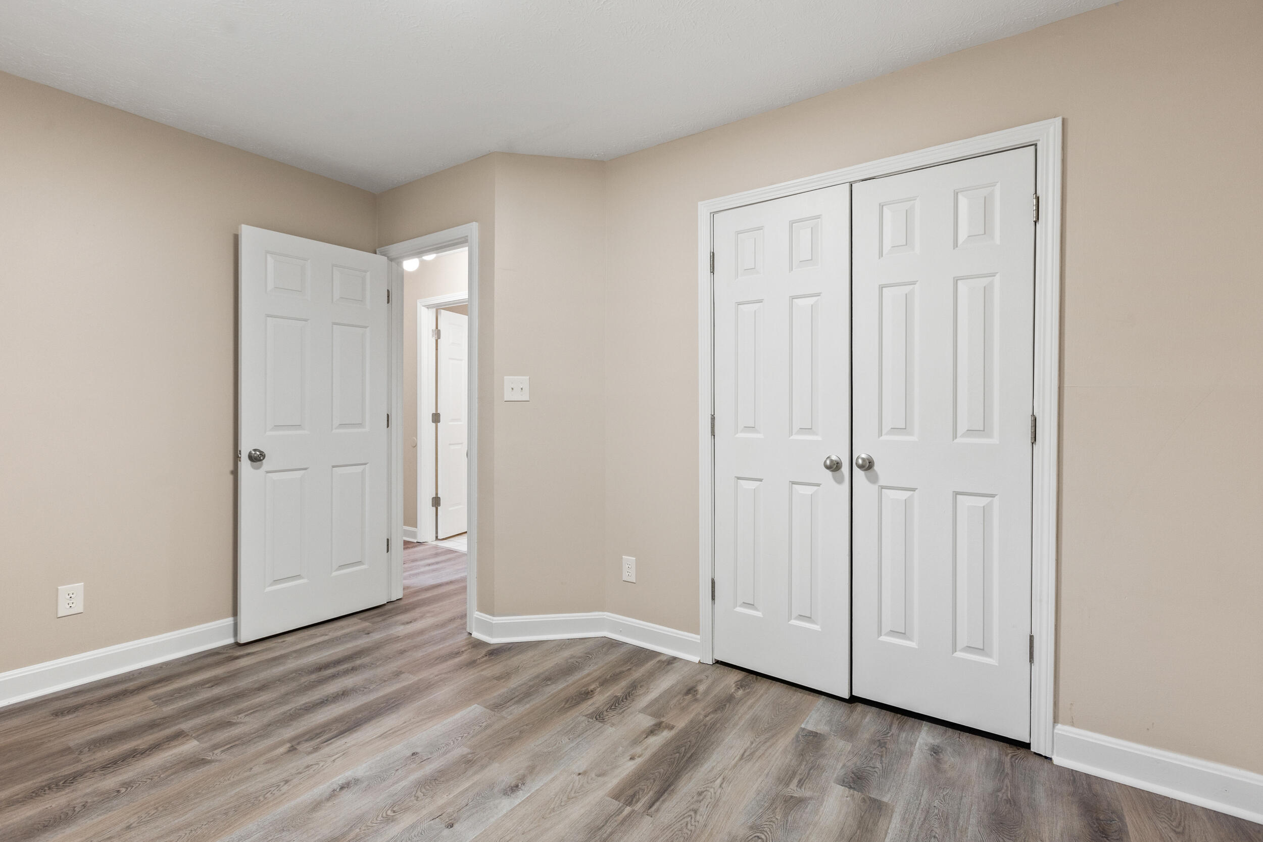 3405 Oak Point Court Property Photo 16