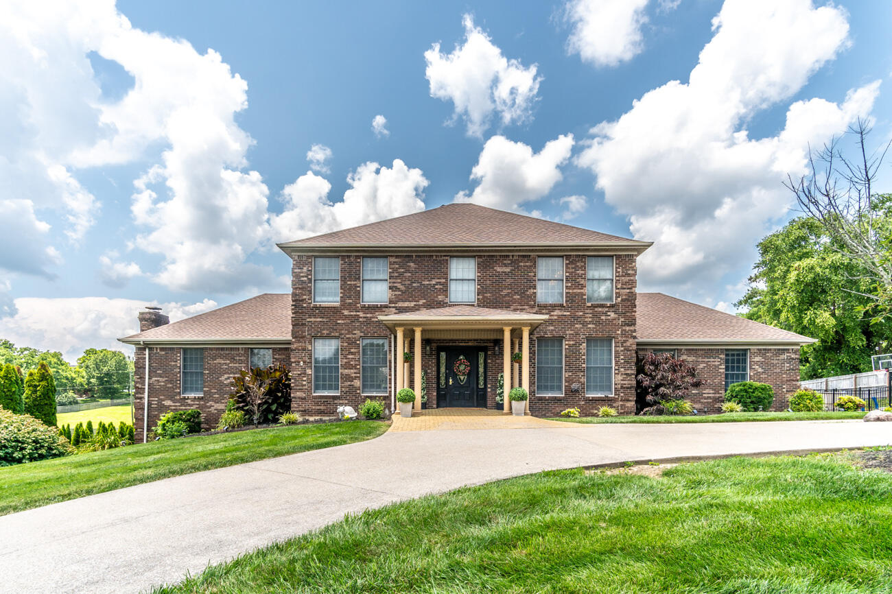 1069 Walnut Grove Circle Property Photo 1
