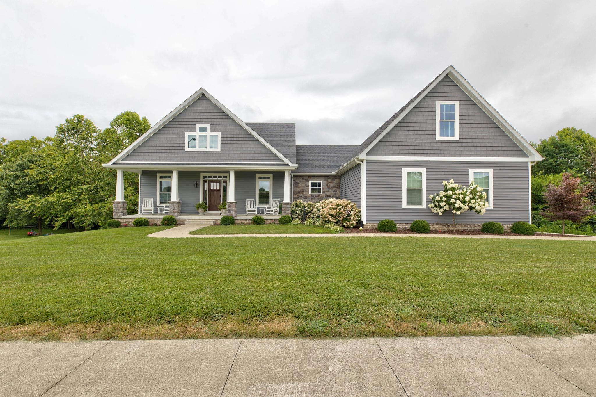 433 Fairholme Way Property Photo 1