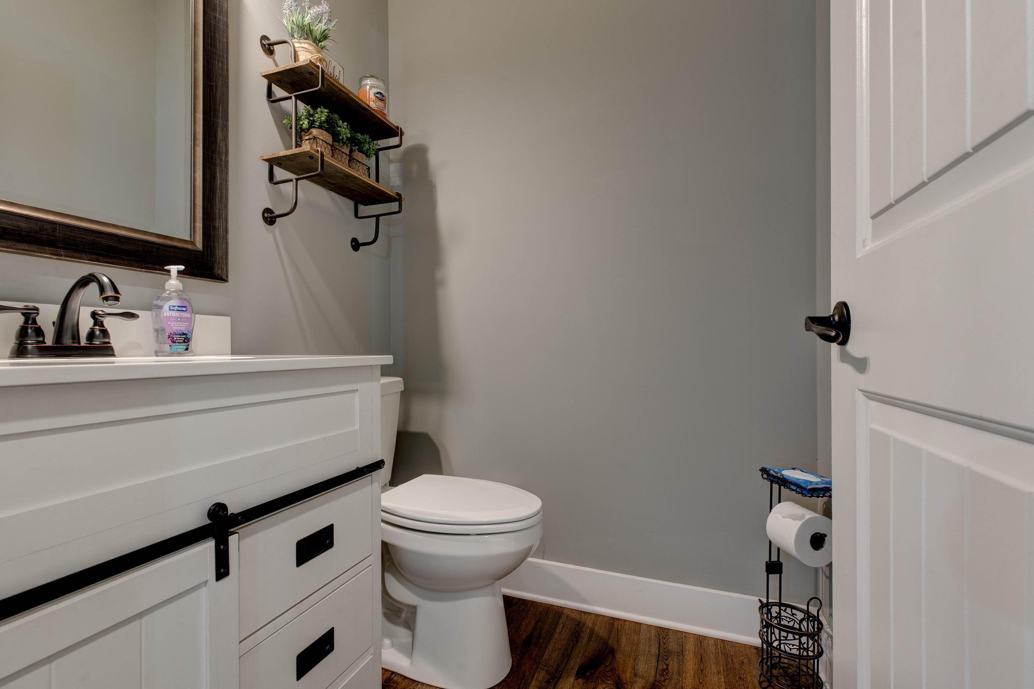 433 Fairholme Way Property Photo 22