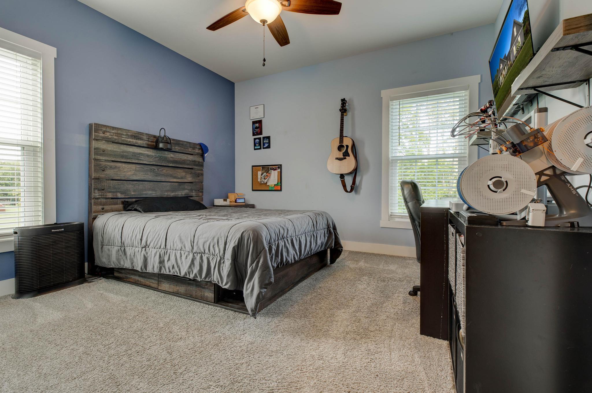 433 Fairholme Way Property Photo 30