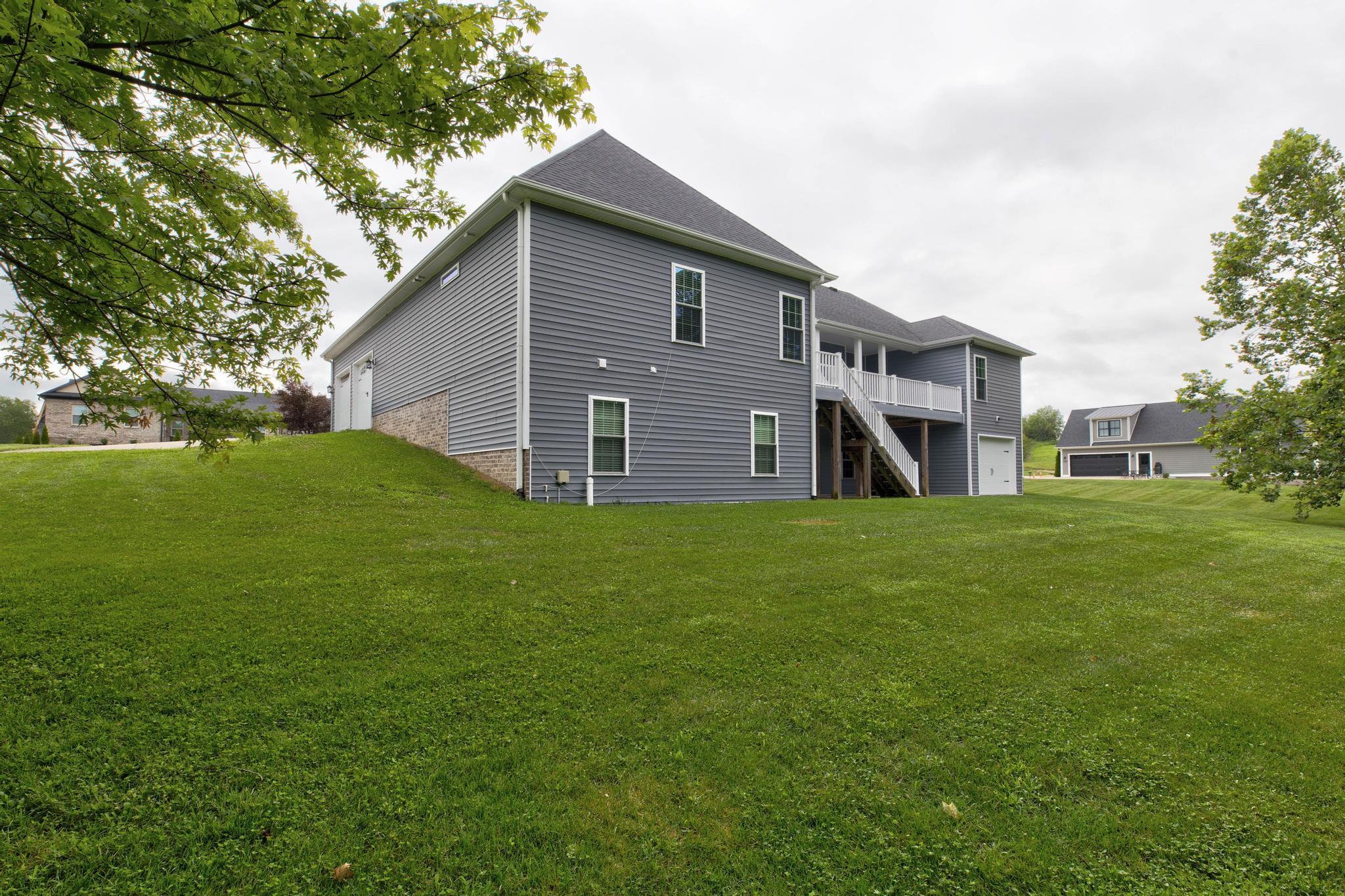 433 Fairholme Way Property Photo 41