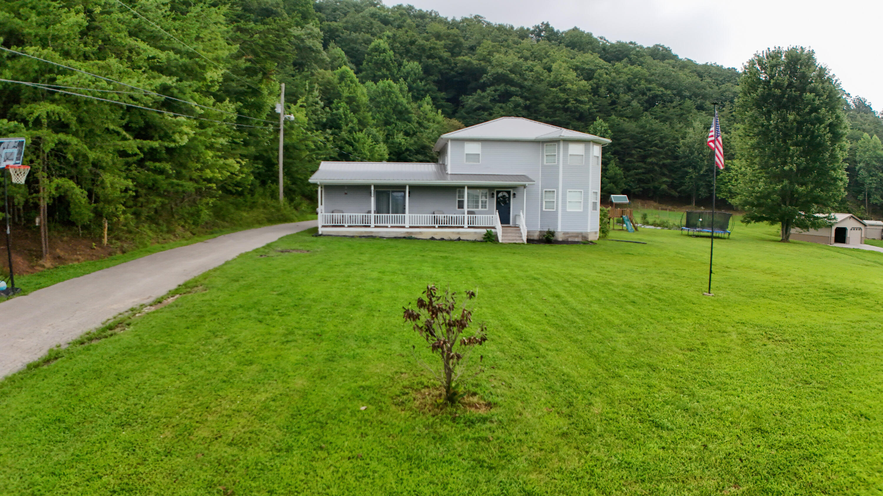 504 Romans Road Property Photo 1