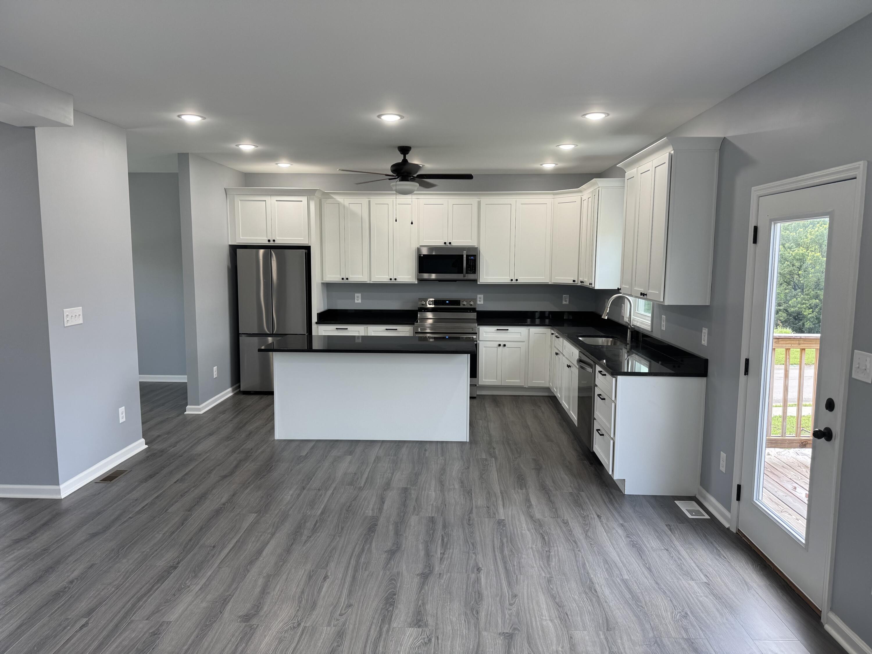 101 Buttonwood Way Property Photo 10