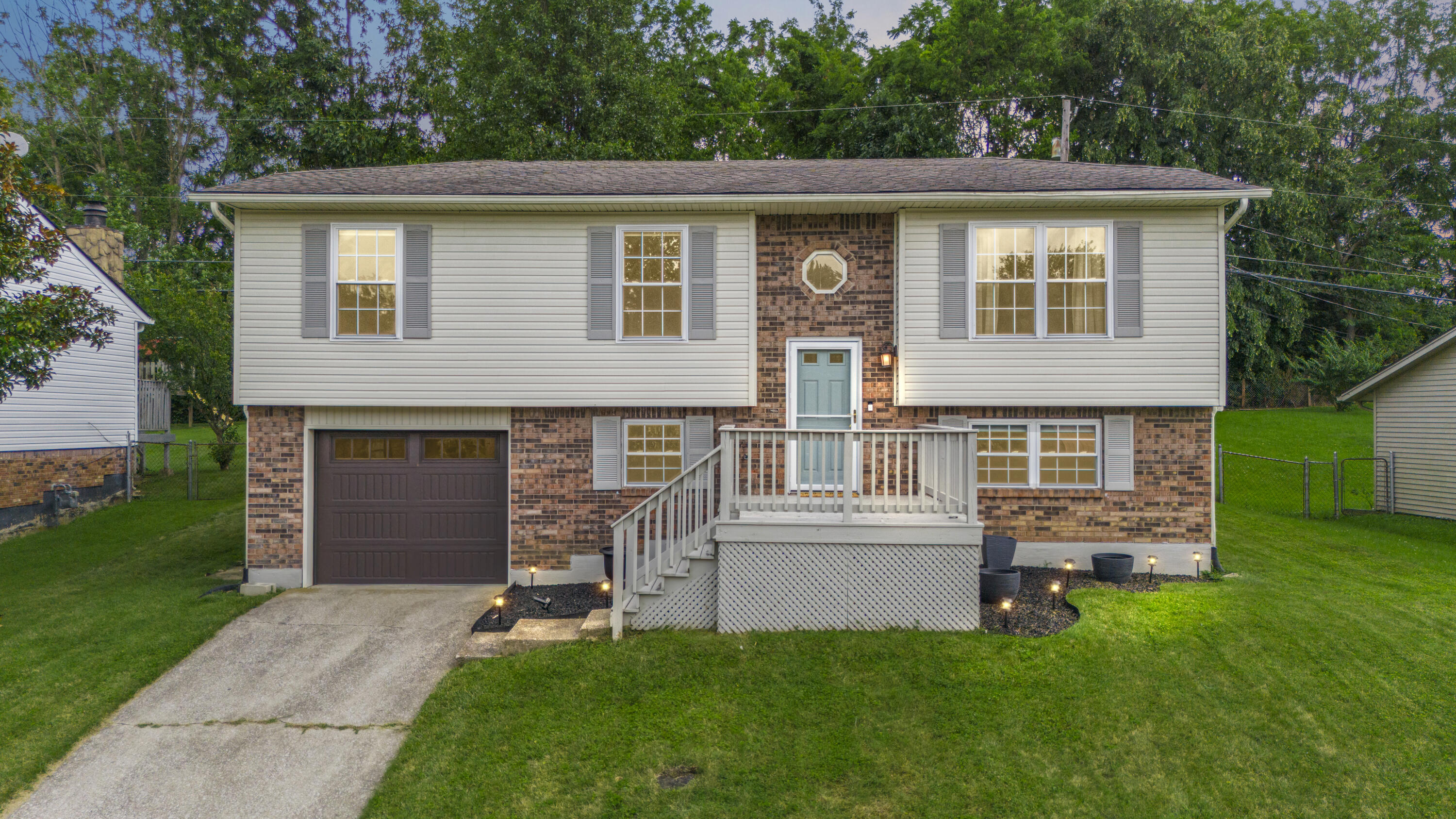 724 Terry Drive Property Photo 1