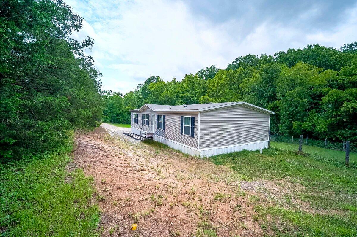 7025 Bald Knob Road Property Photo 1