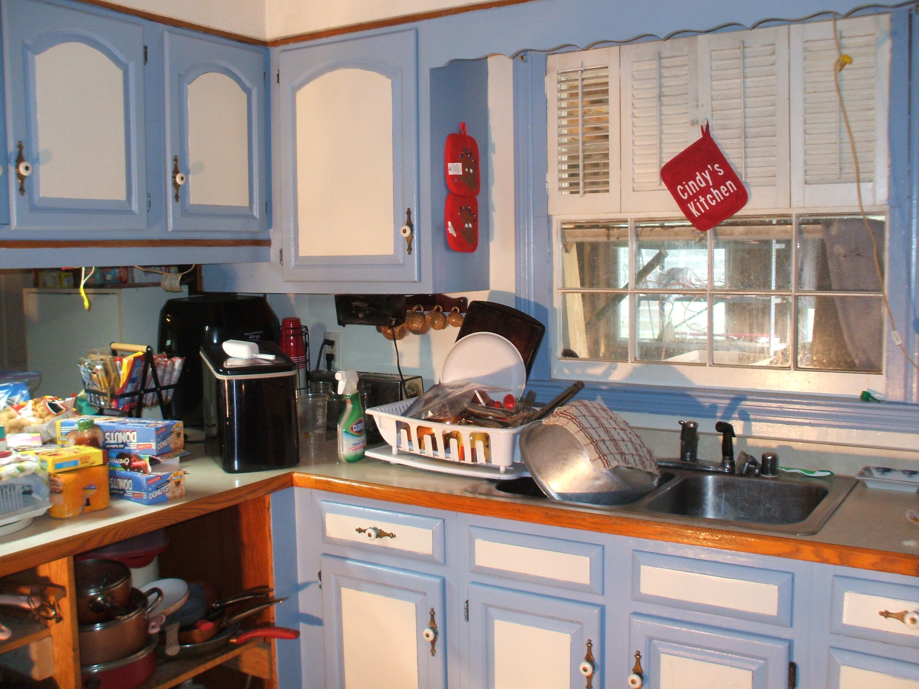 101 Whitney Avenue Property Photo 6