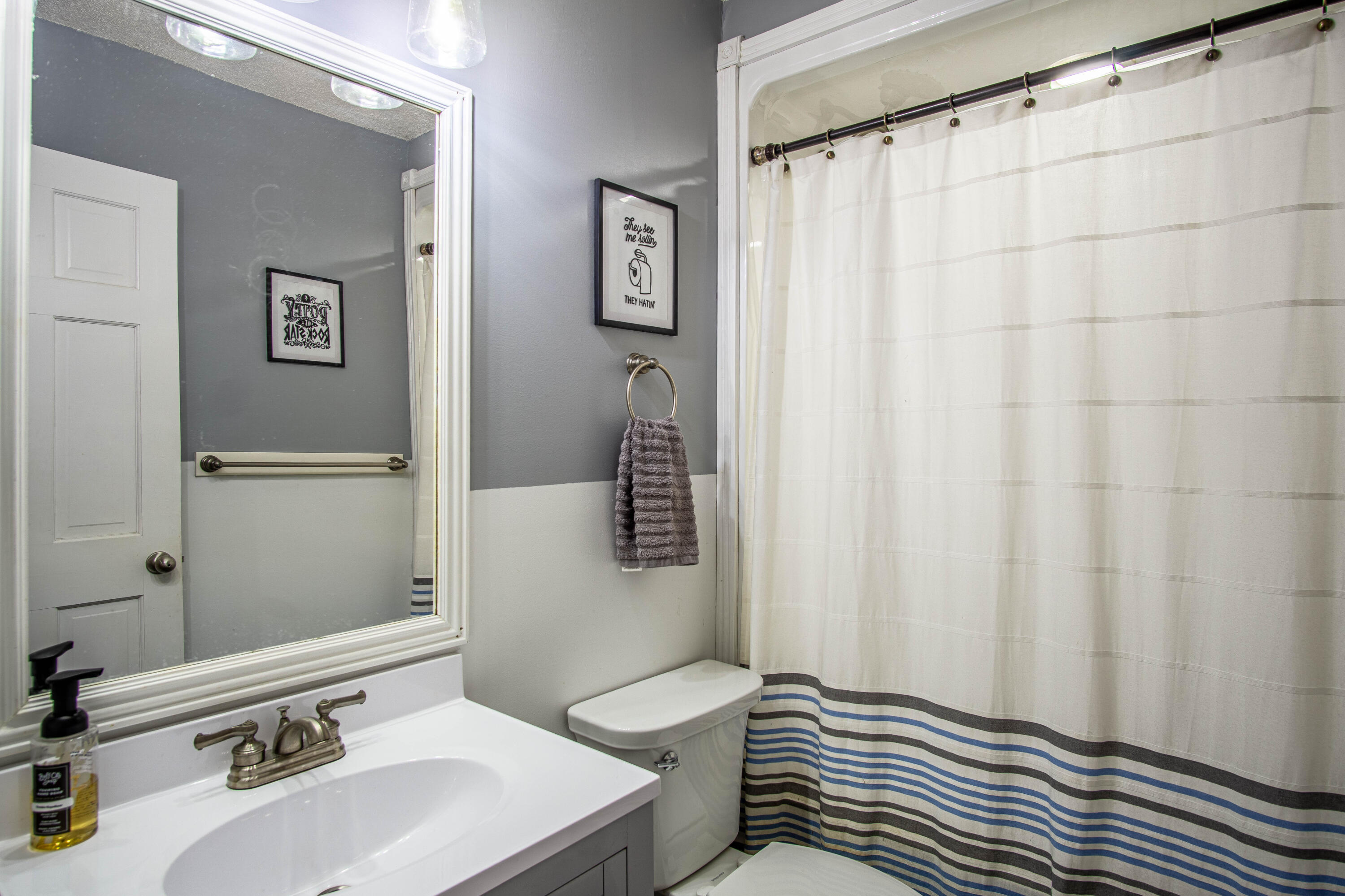 3003 Sunset Drive Property Photo 4