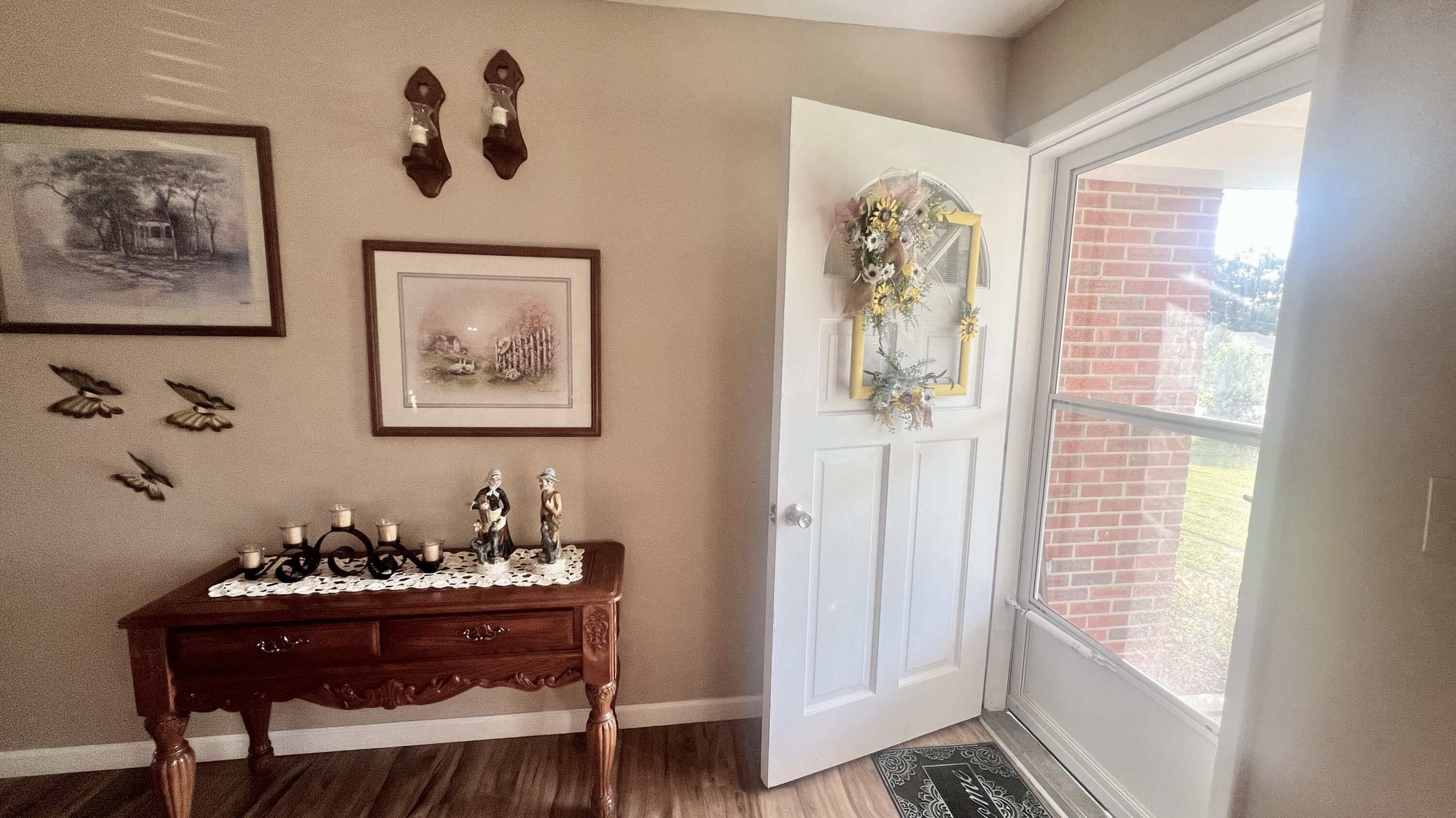 372 Southland Drive Property Photo 3