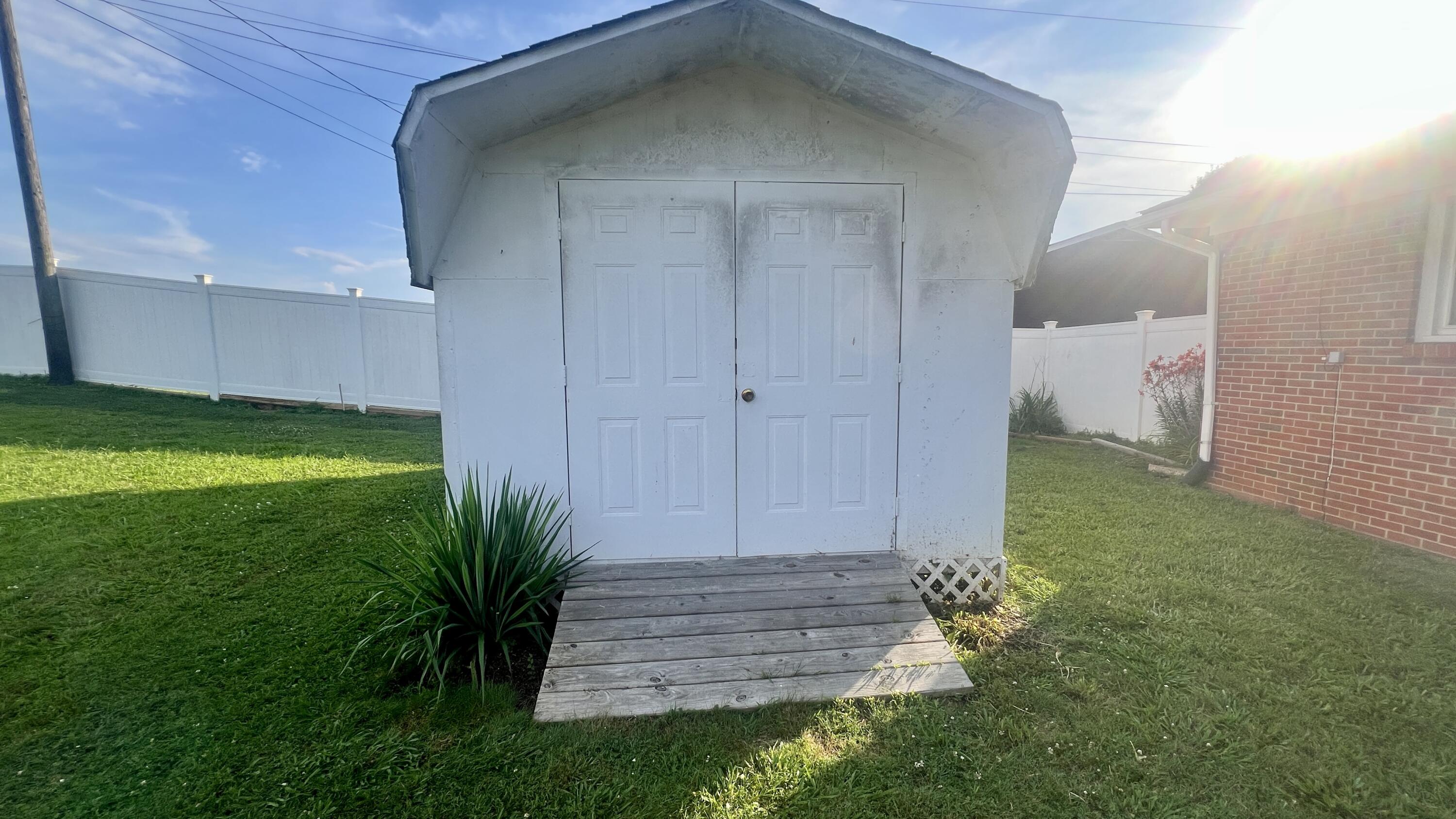 372 Southland Drive Property Photo 19