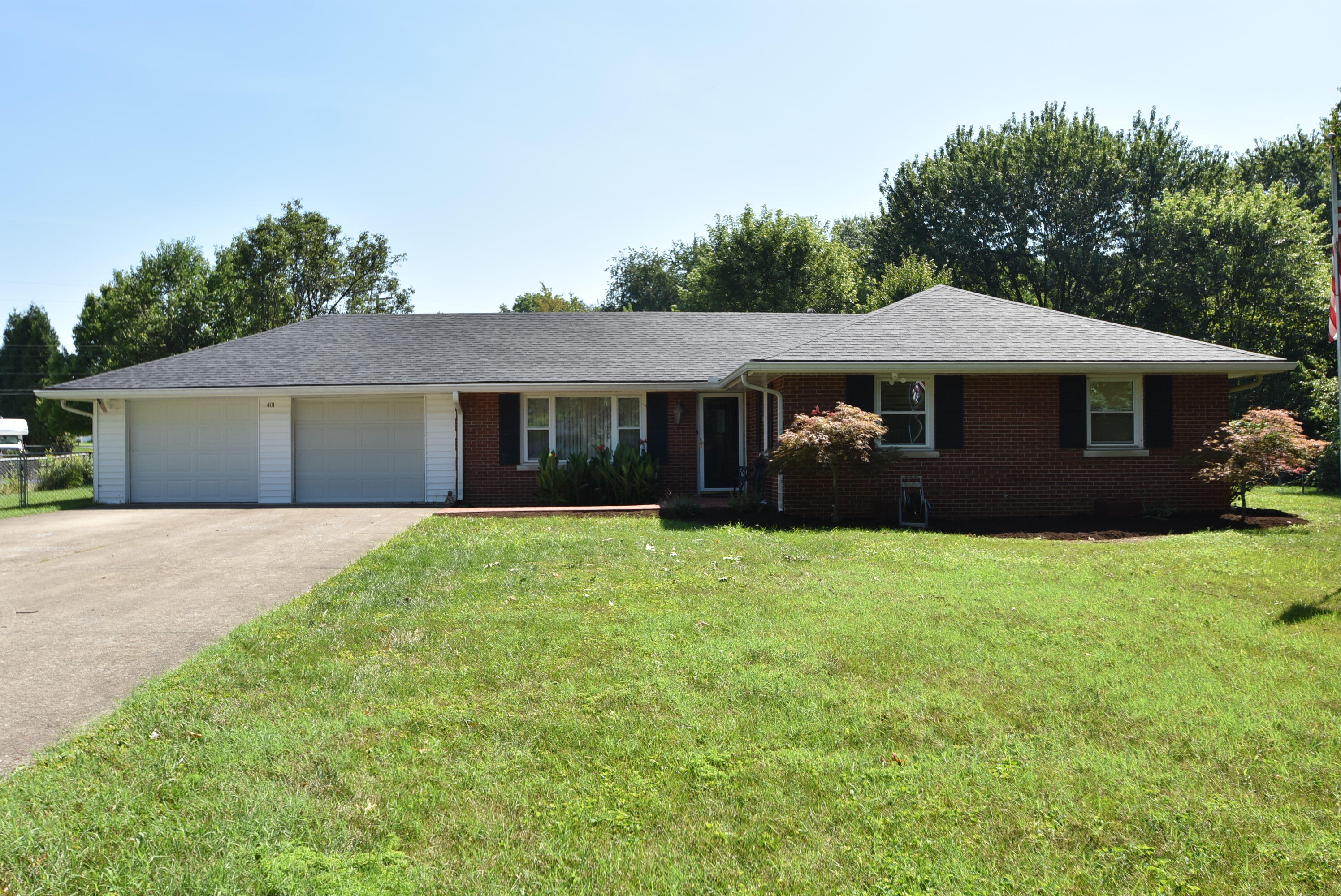 401 Coventry Court Property Photo 1