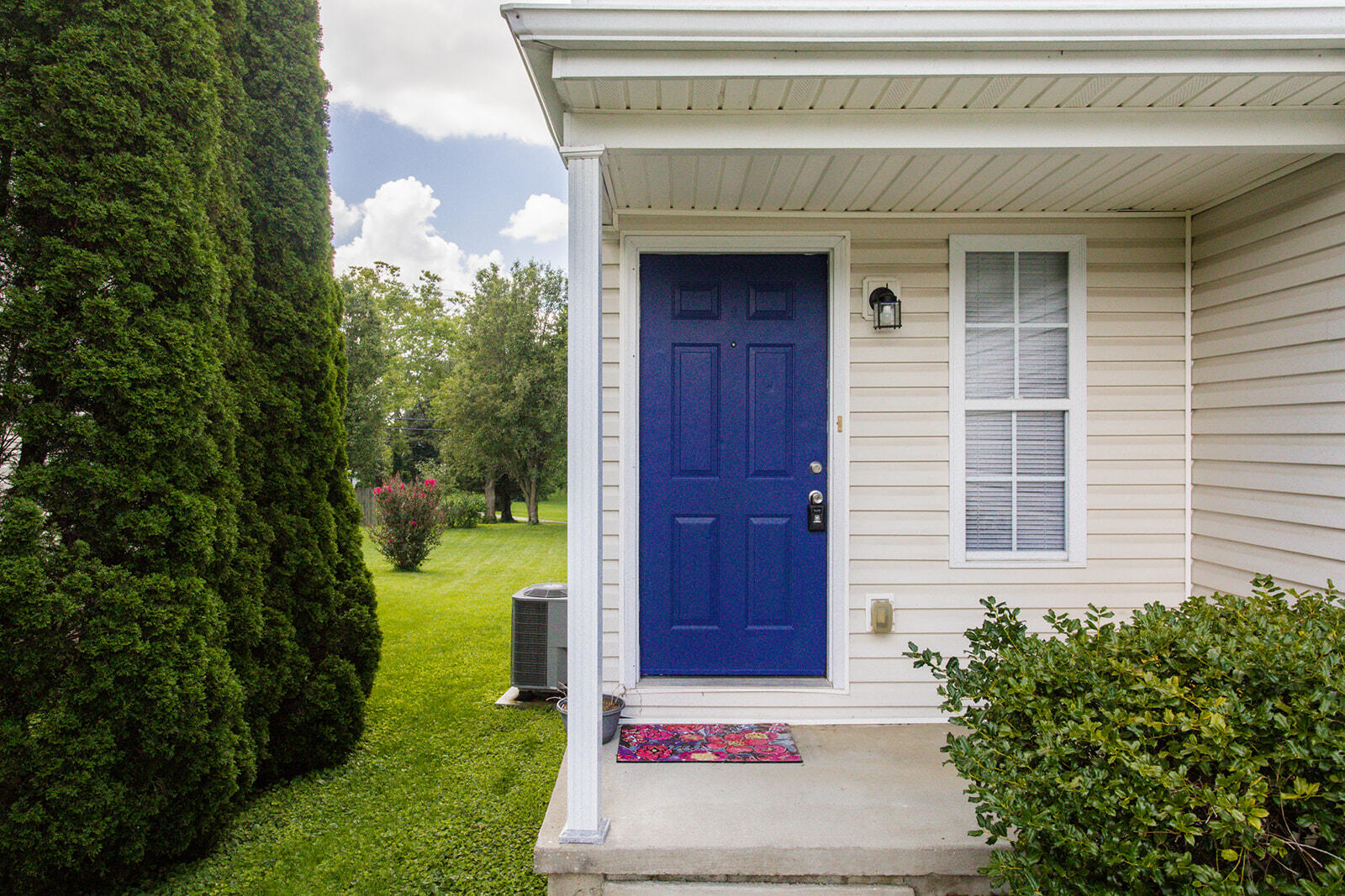 271 April Way Property Photo 4