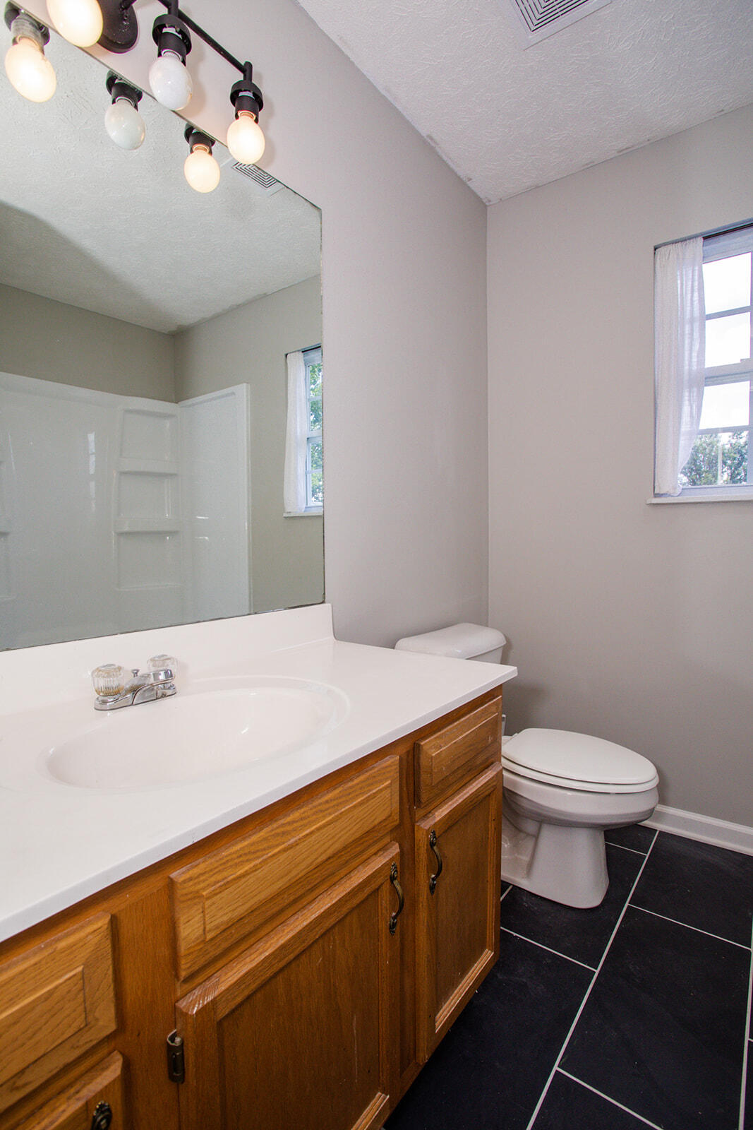 271 April Way Property Photo 23