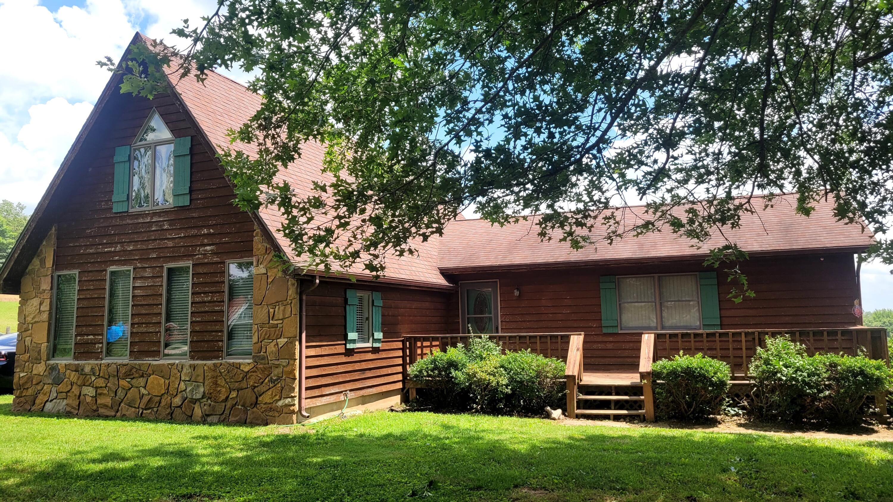 6758 Highway 1693 Property Photo 3
