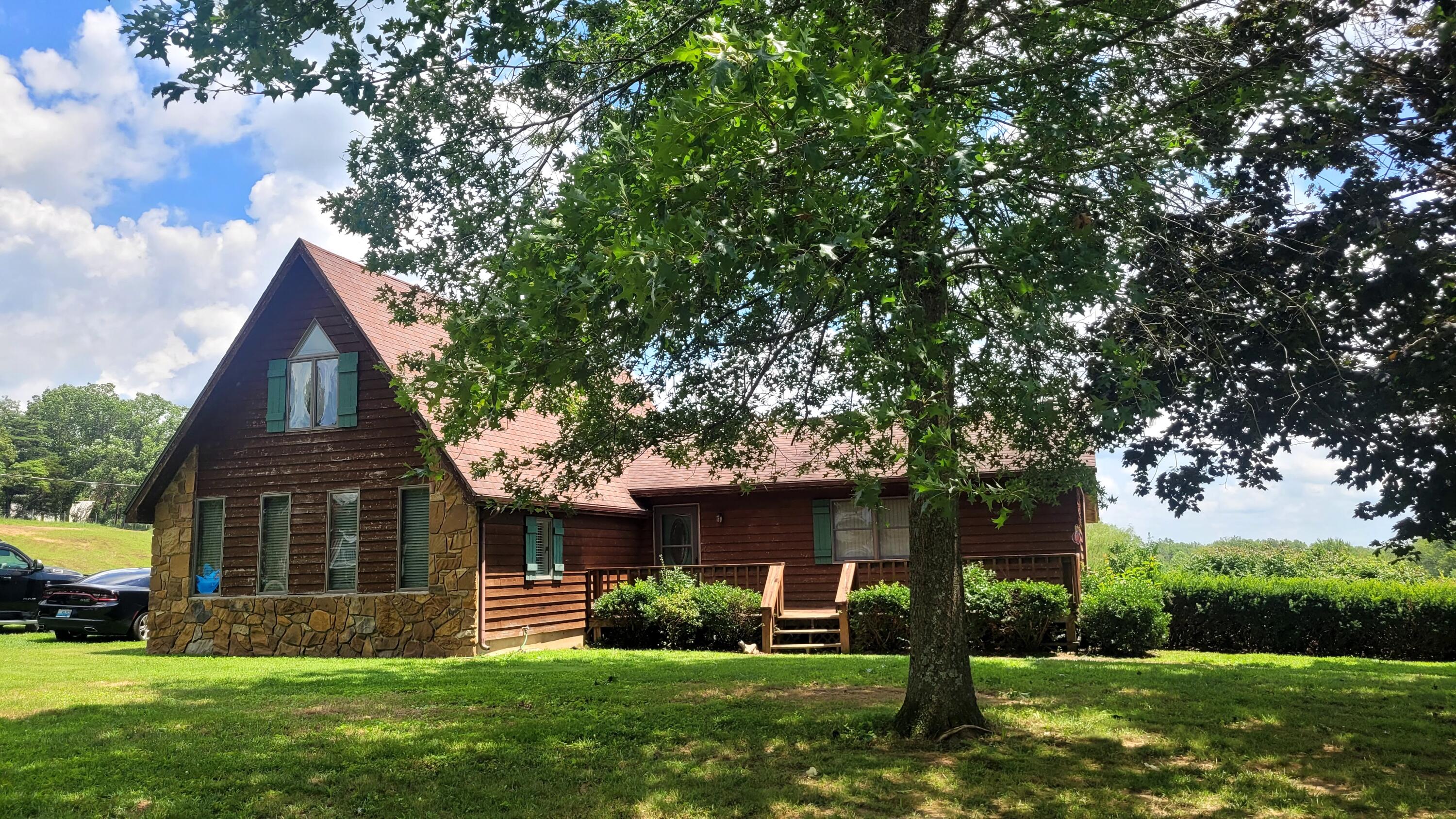 6758 Highway 1693 Property Photo 4