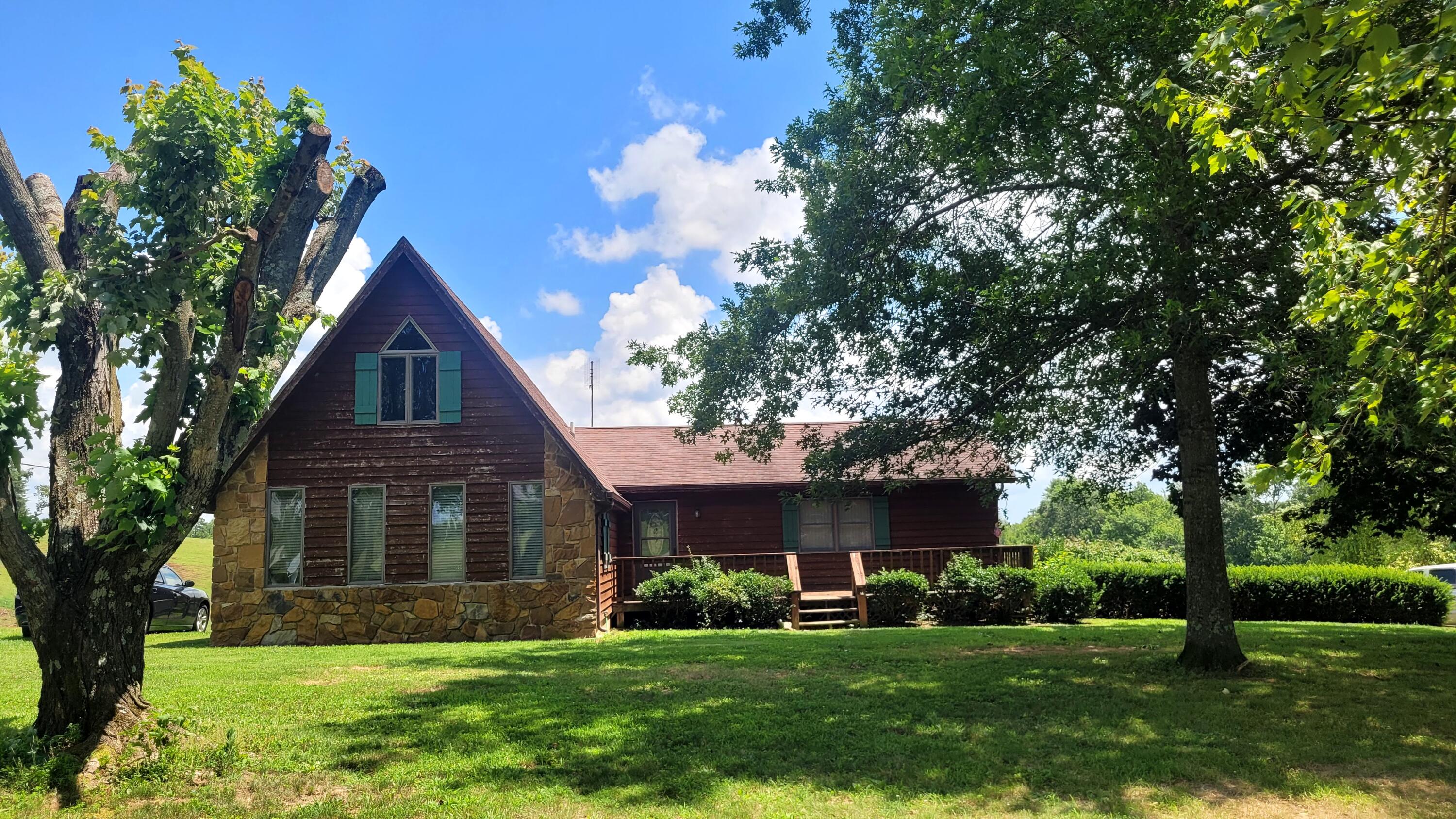 6758 Highway 1693 Property Photo 5