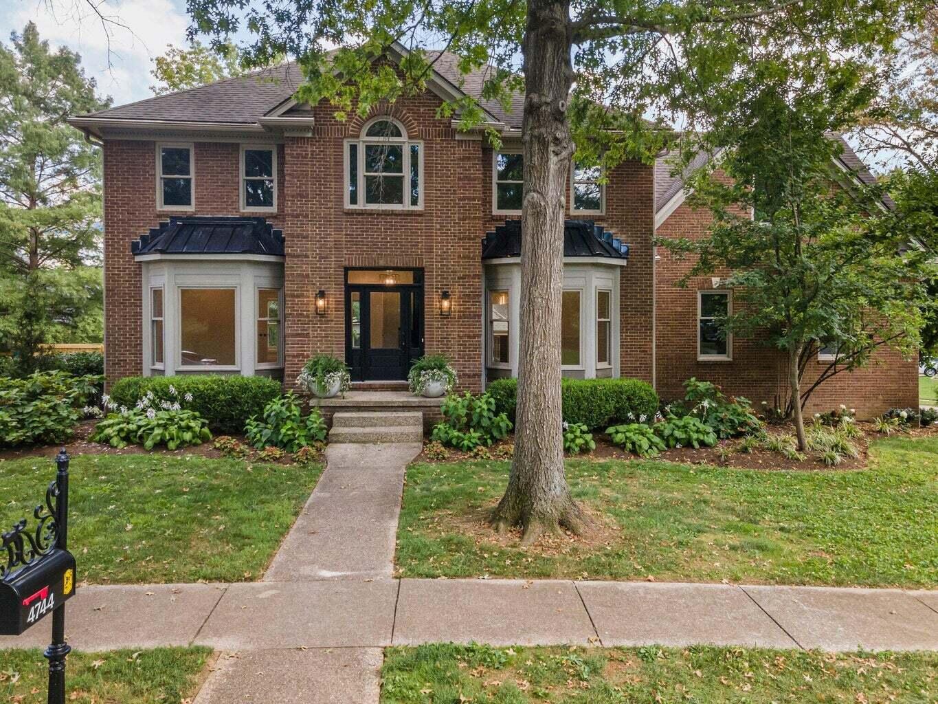 4744 Inman Drive Property Photo 1