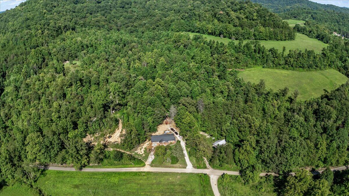 928 Indian Creek Road Property Photo 1