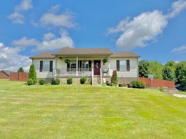222 Elm Loop Property Photo 1
