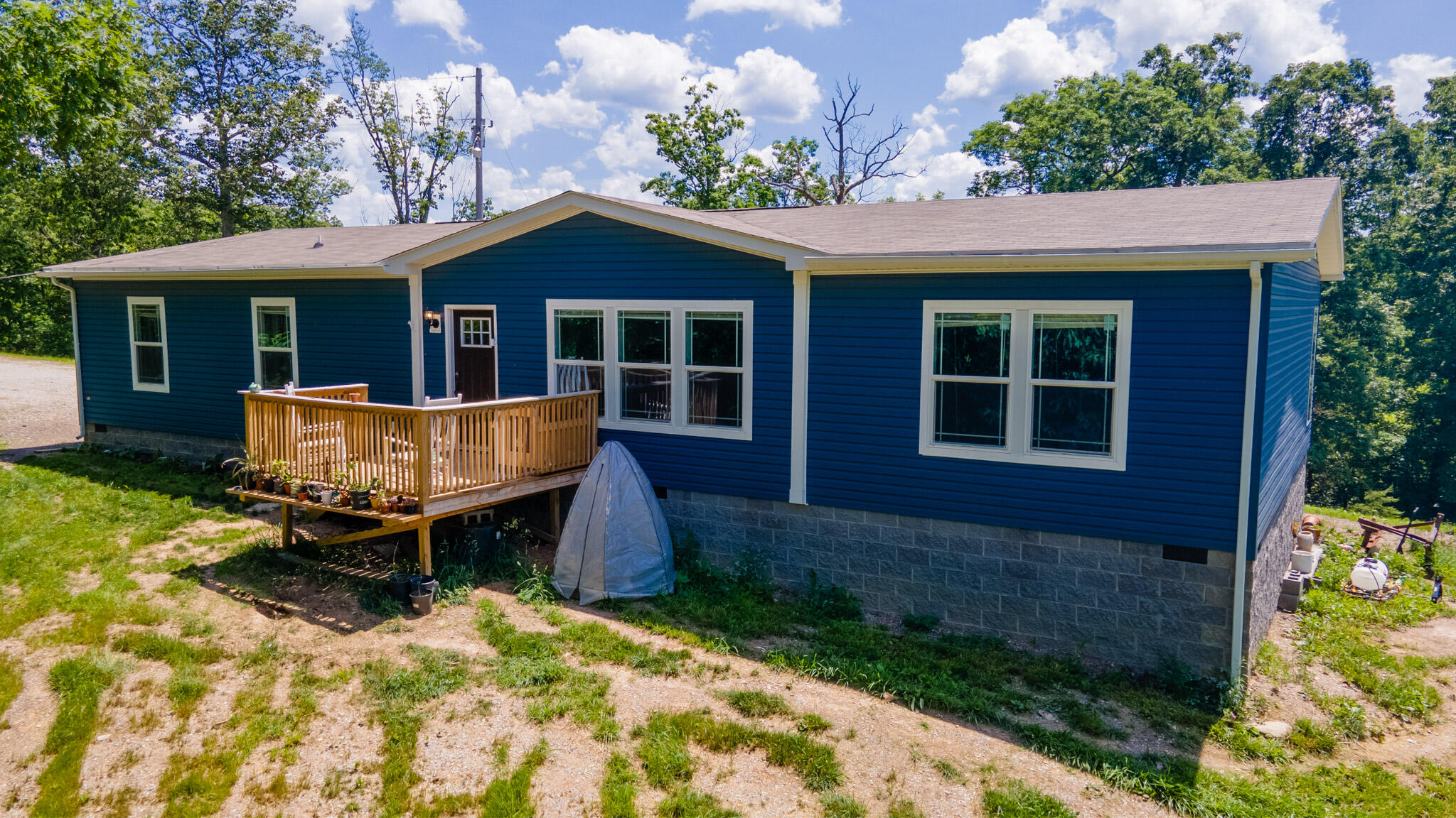 805 Old Fox Road Property Photo 1