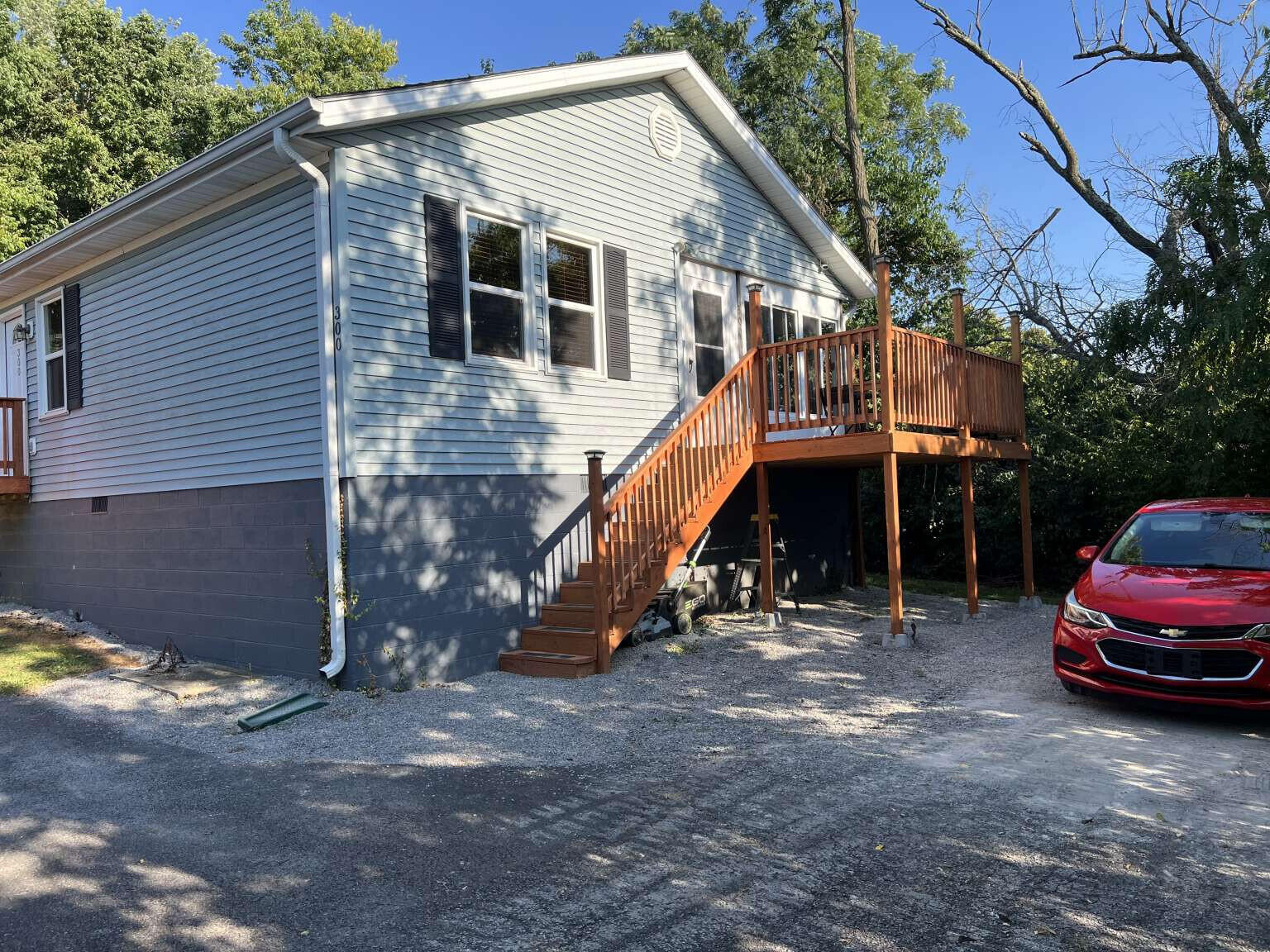 300 North 6th Street Property Photo 1