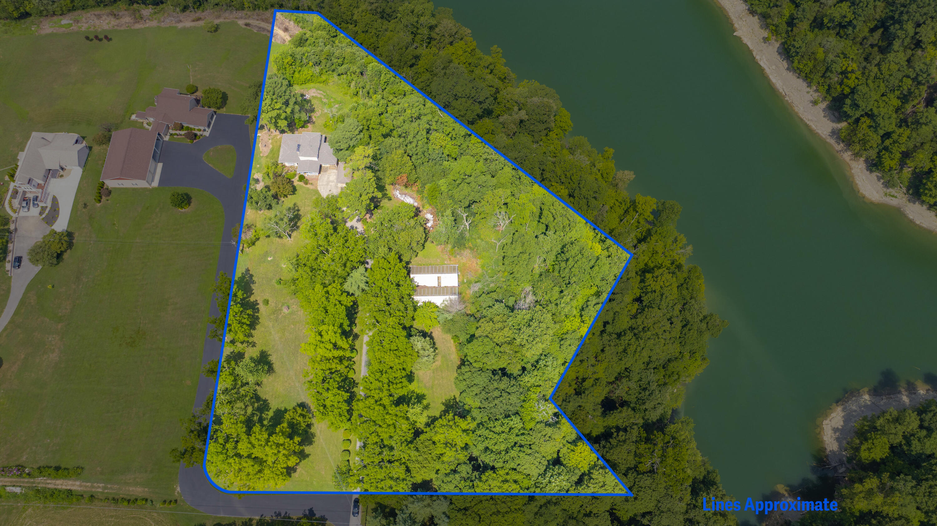 202 Peaceful Cove Lane Property Photo 1
