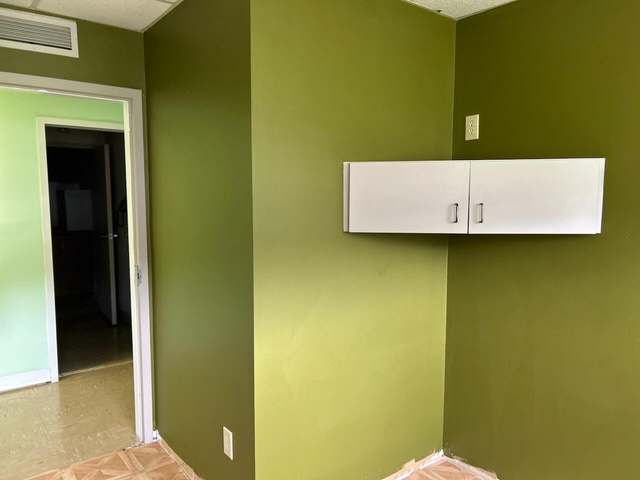 250 Foxglove Dr #4 Property Photo 14