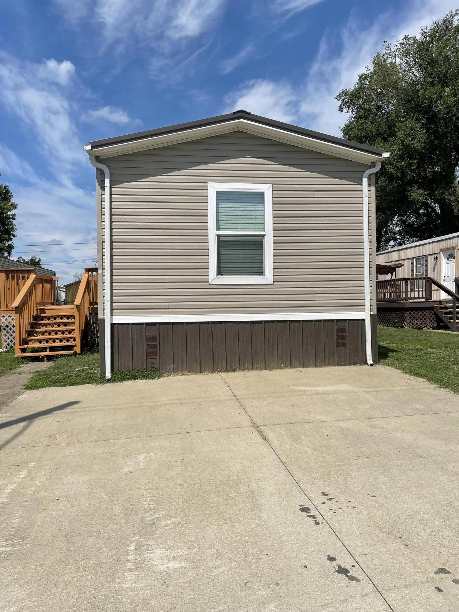 109 Spurlin Trailer Court Property Photo 1
