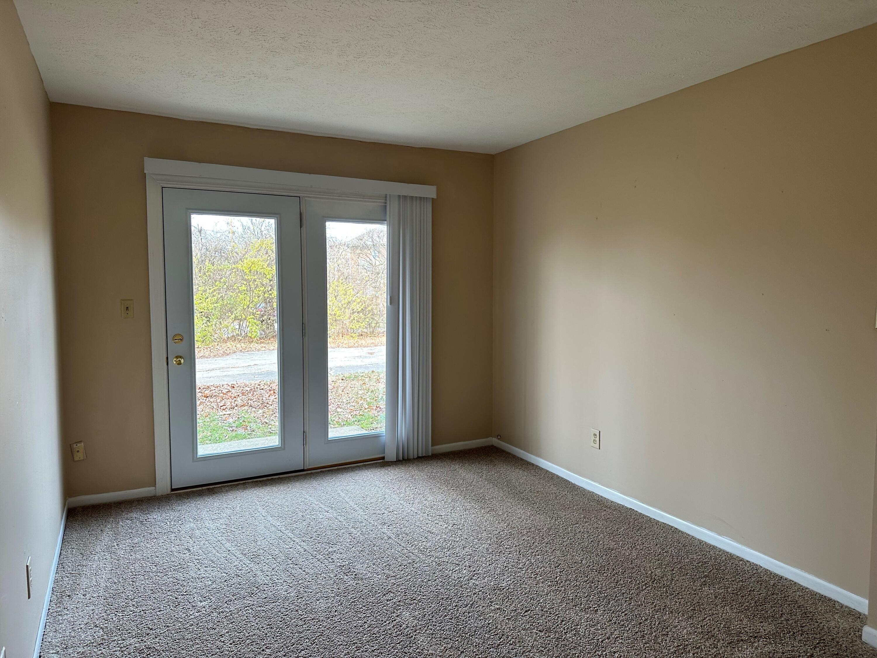 460 Lenney Drive 1 Property Photo 10
