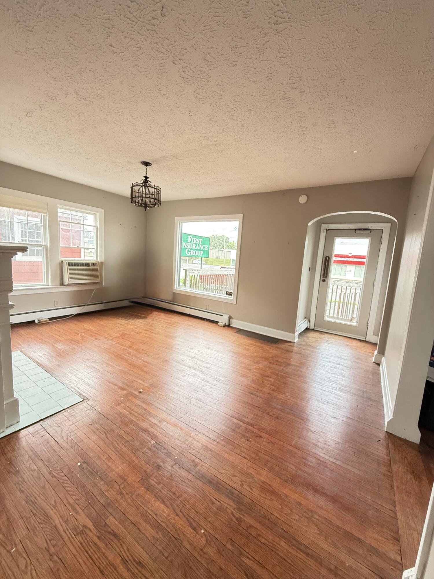 813 S 4th Street Property Photo 4