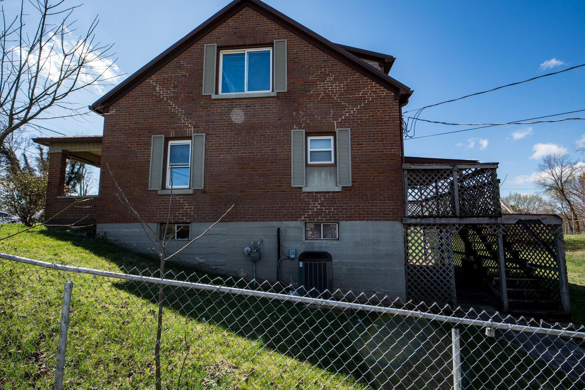146 Cotter Avenue Property Photo 6