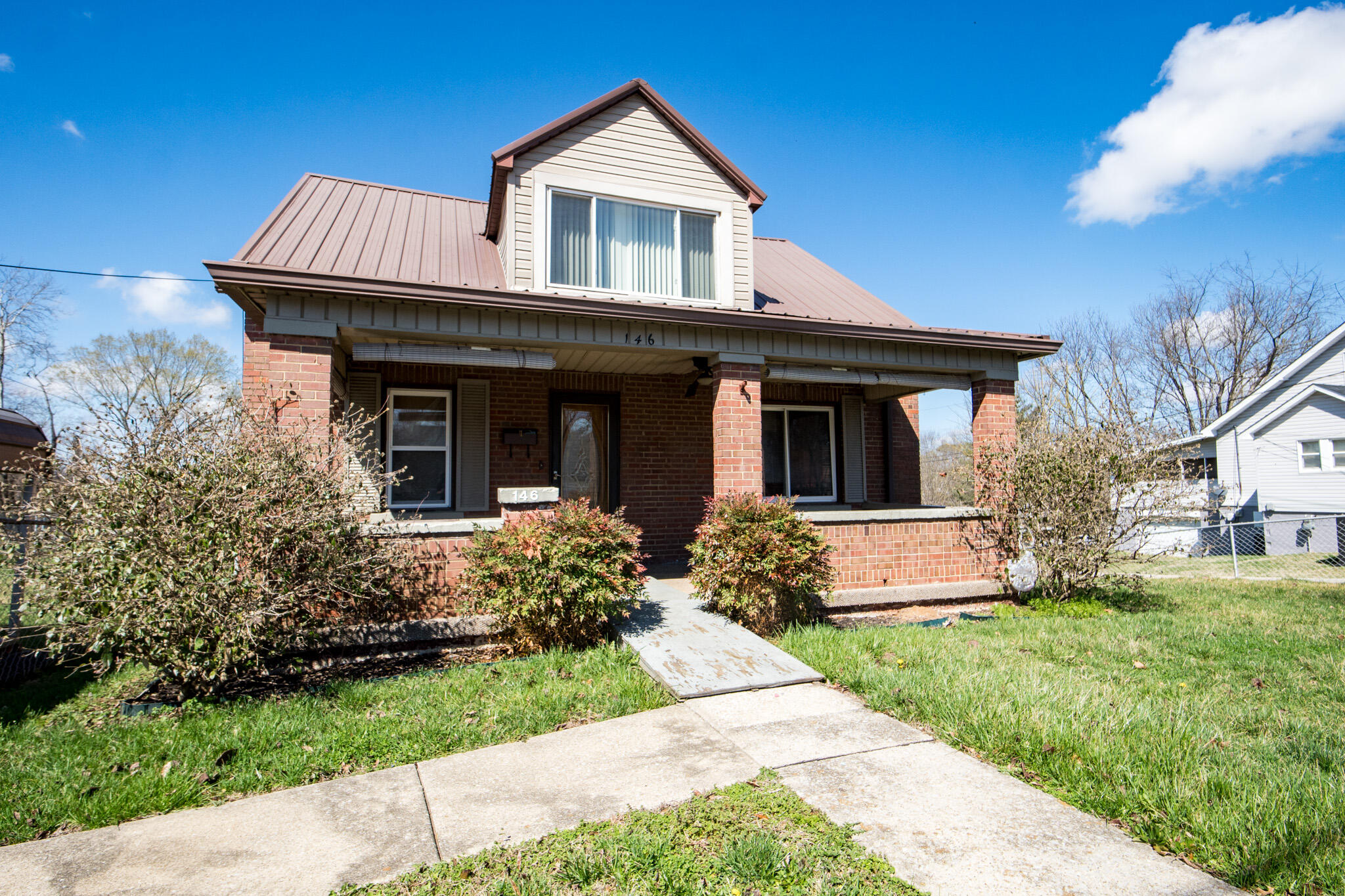 146 Cotter Avenue Property Photo 8