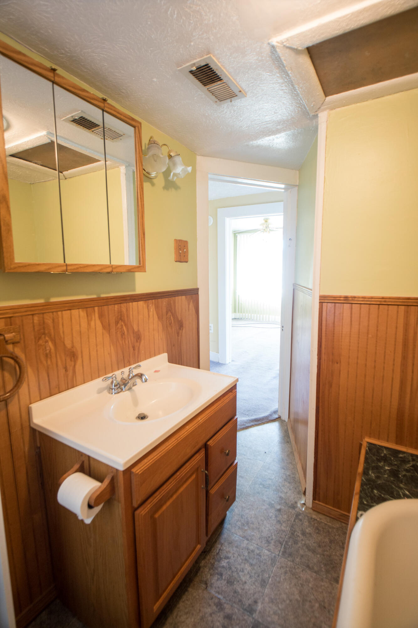 146 Cotter Avenue Property Photo 34
