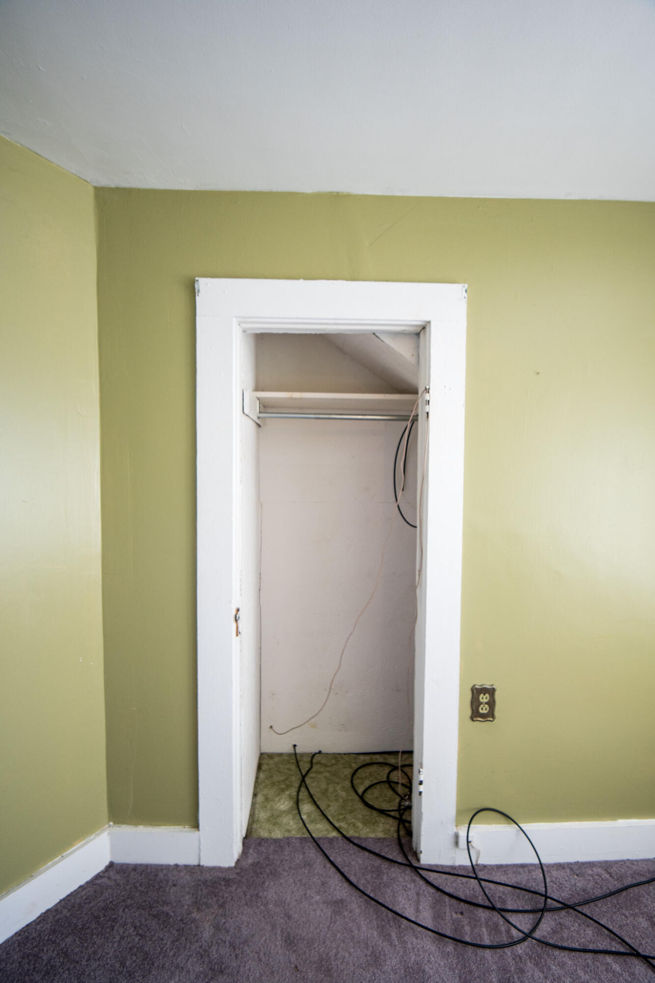 146 Cotter Avenue Property Photo 38