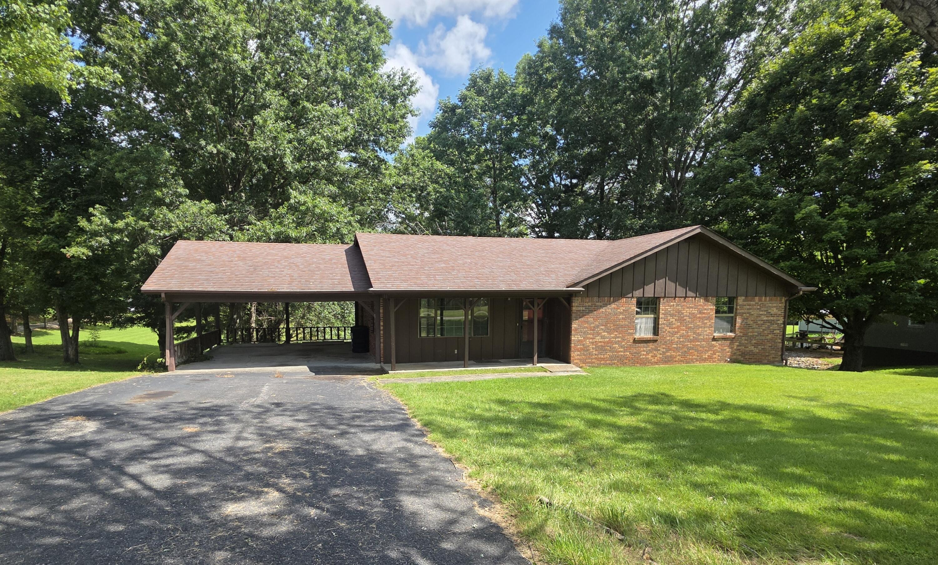 1006 Rainbow Drive Property Photo 1