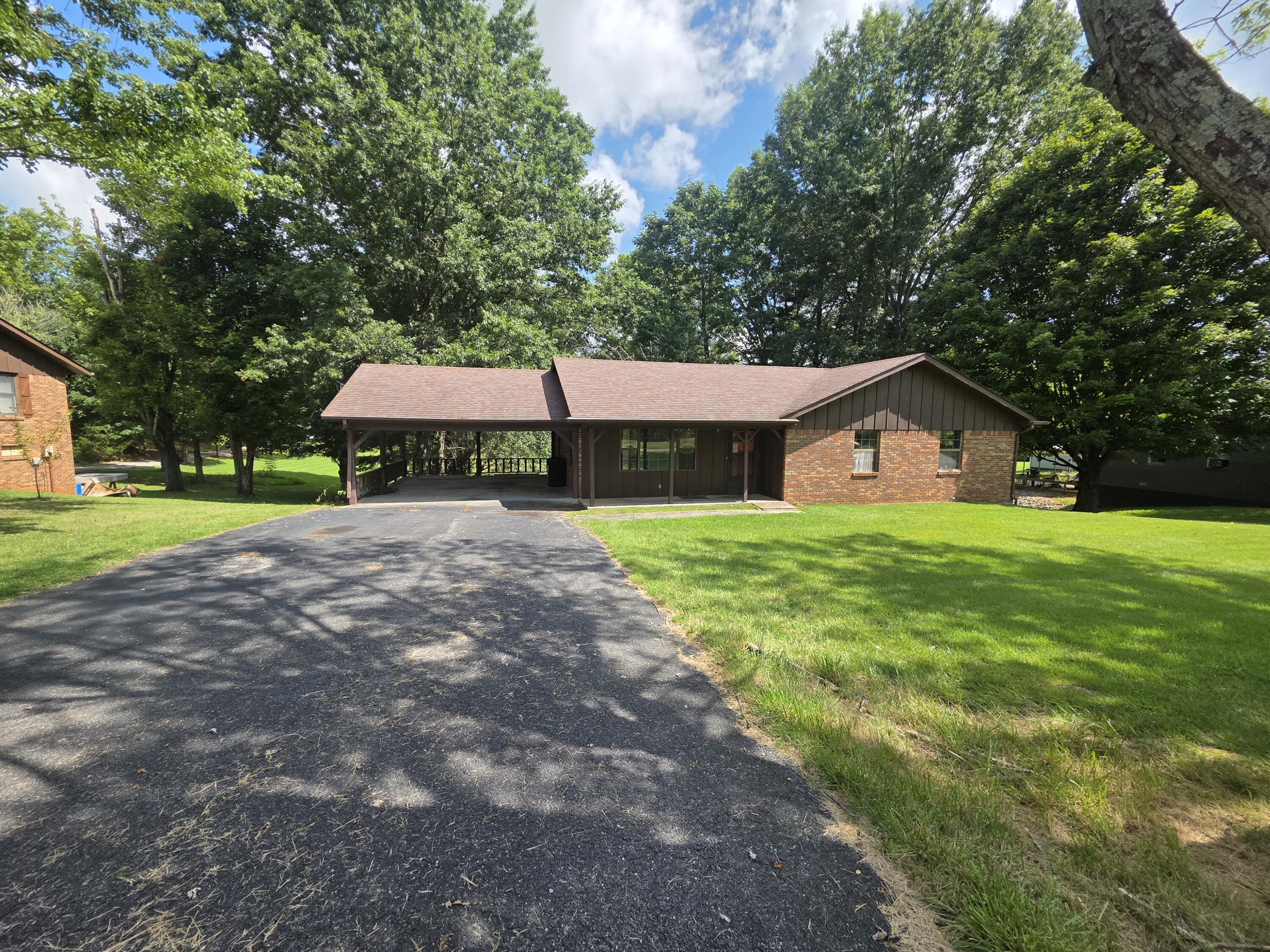 1006 Rainbow Drive Property Photo 3