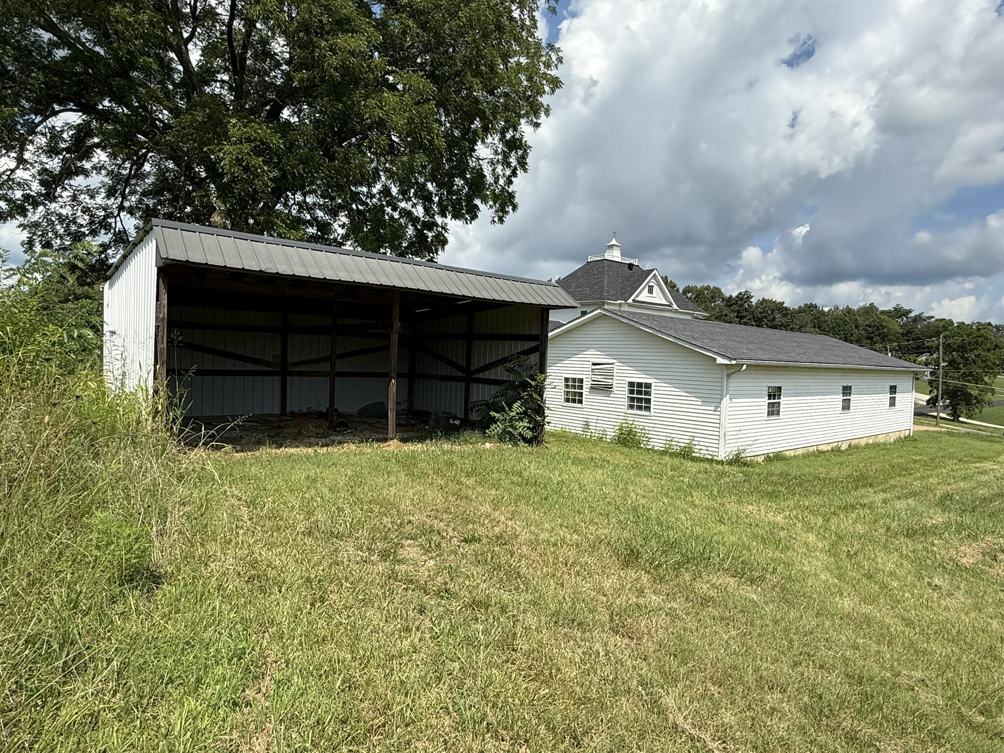 838 State Garage Road Property Photo 4