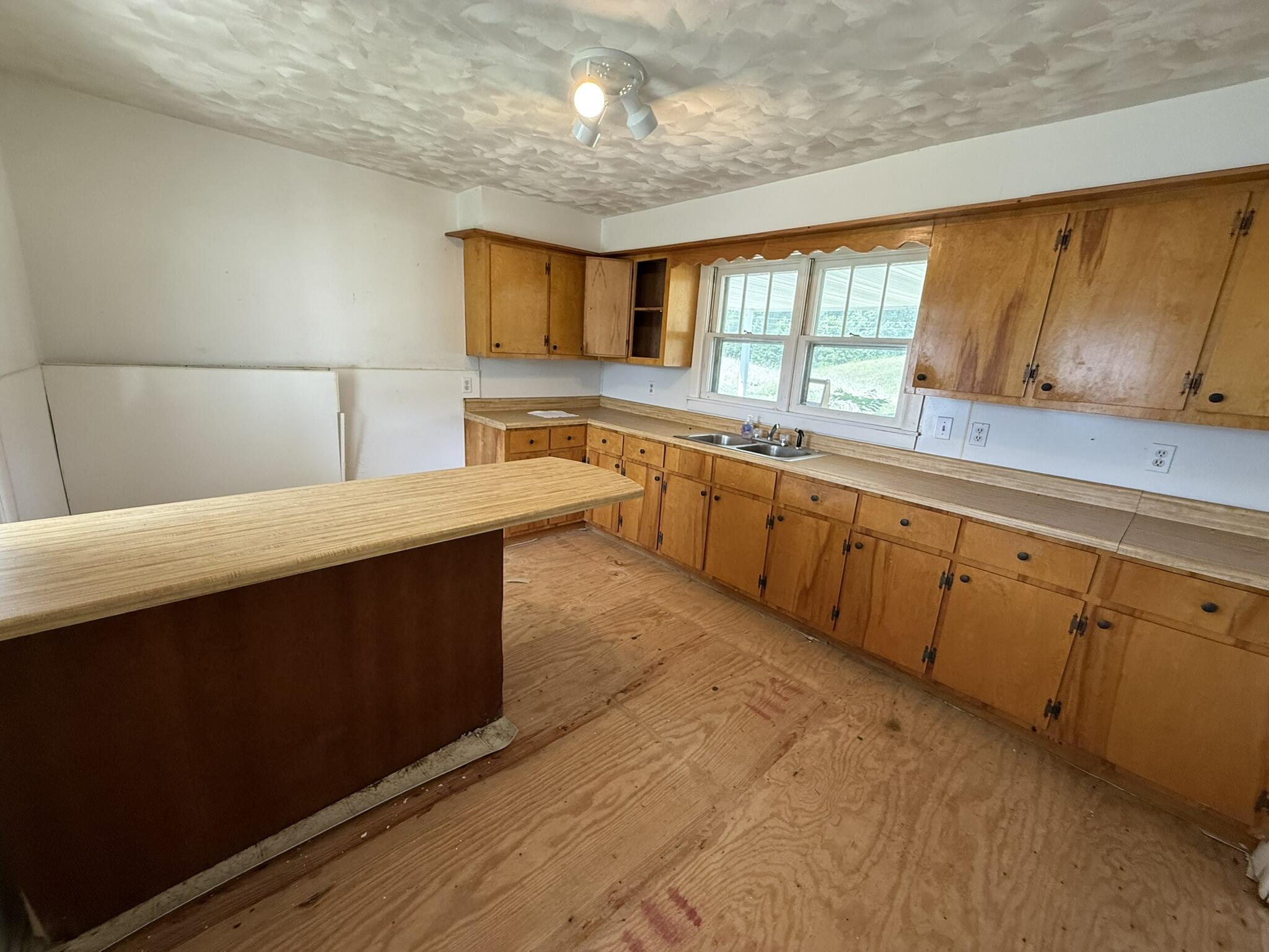 838 State Garage Road Property Photo 20