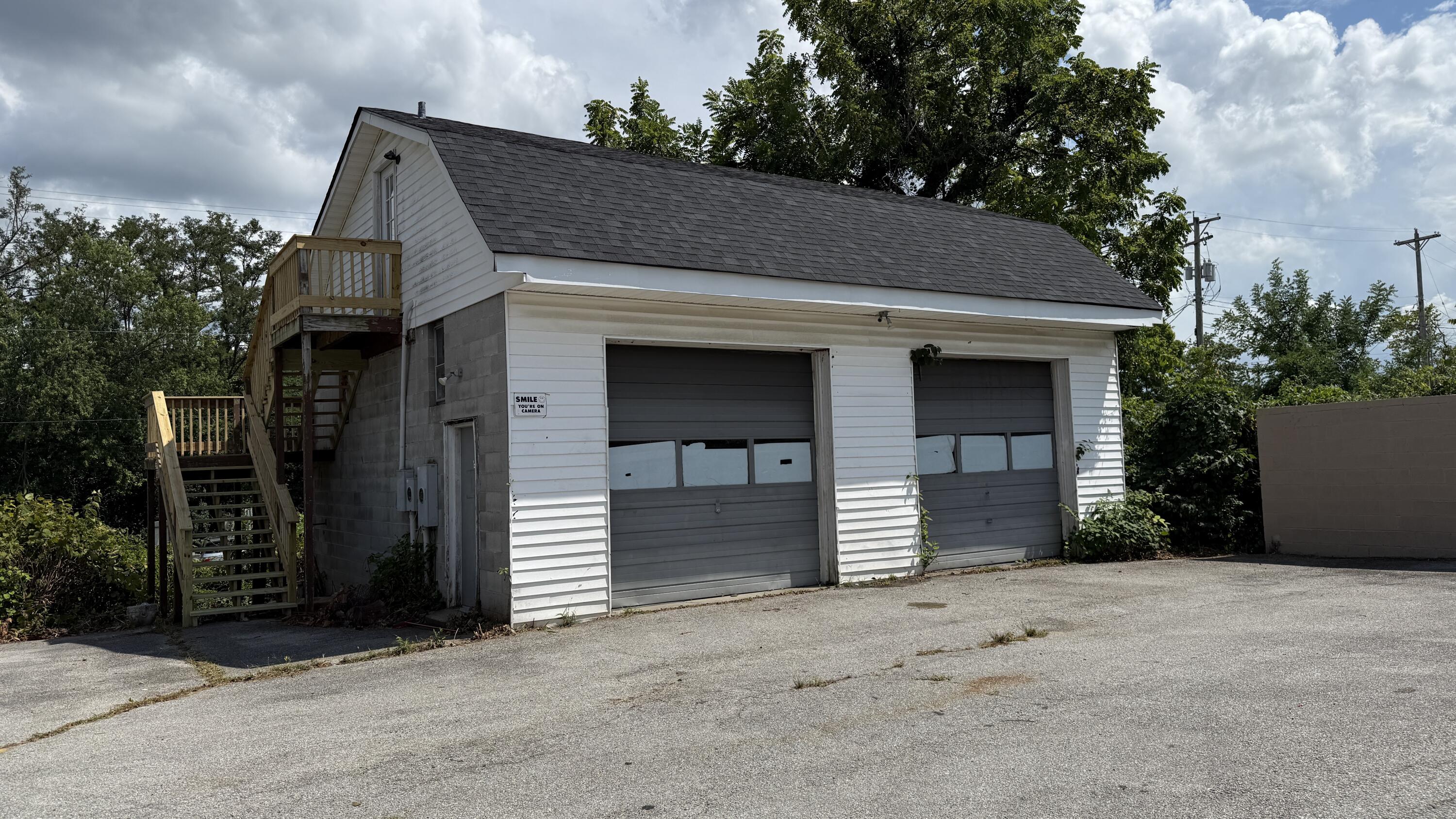 301 Steep Street Property Photo 11