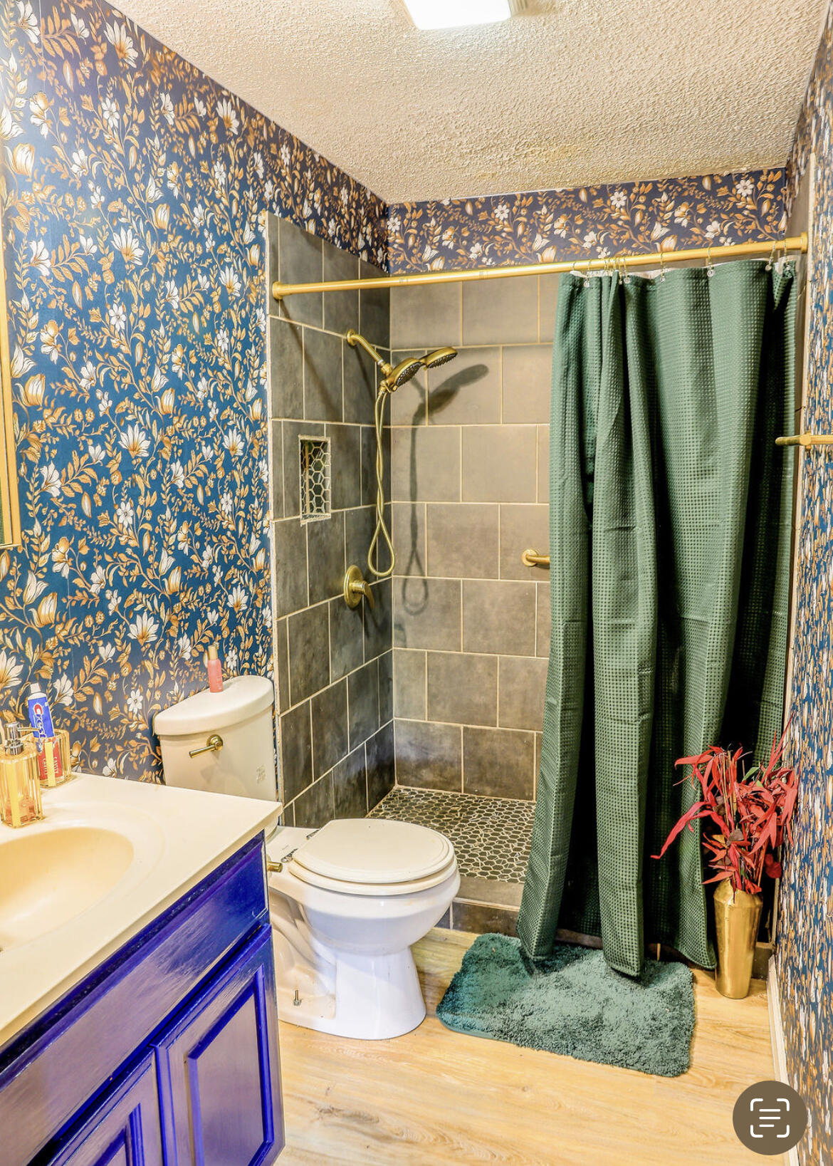 381 N Highway 413 Property Photo 14