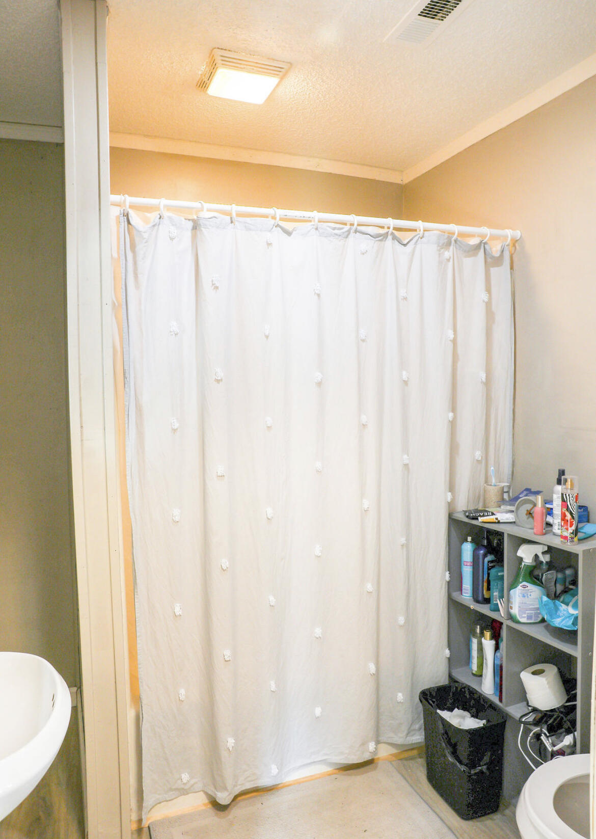381 N Highway 413 Property Photo 21