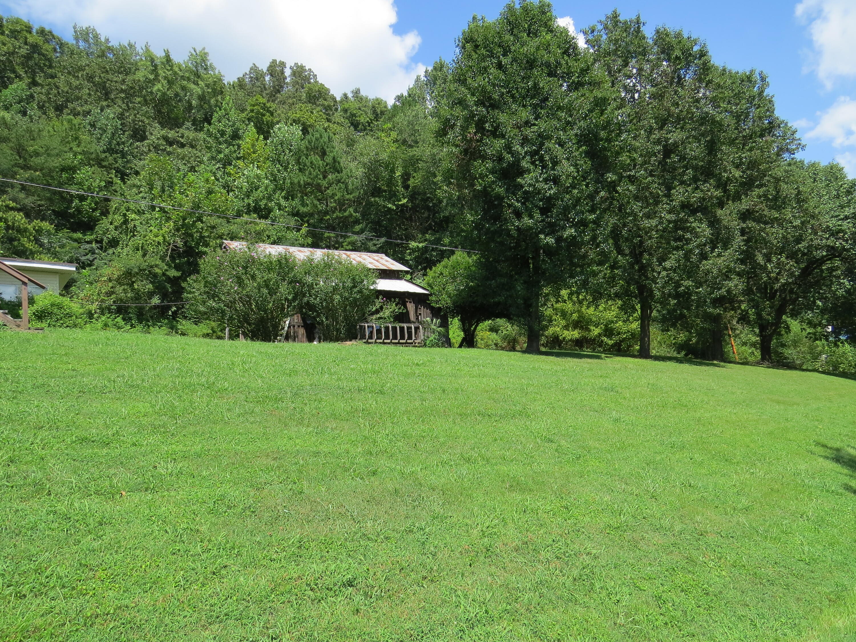 2266 Ky 459 Property Photo 4