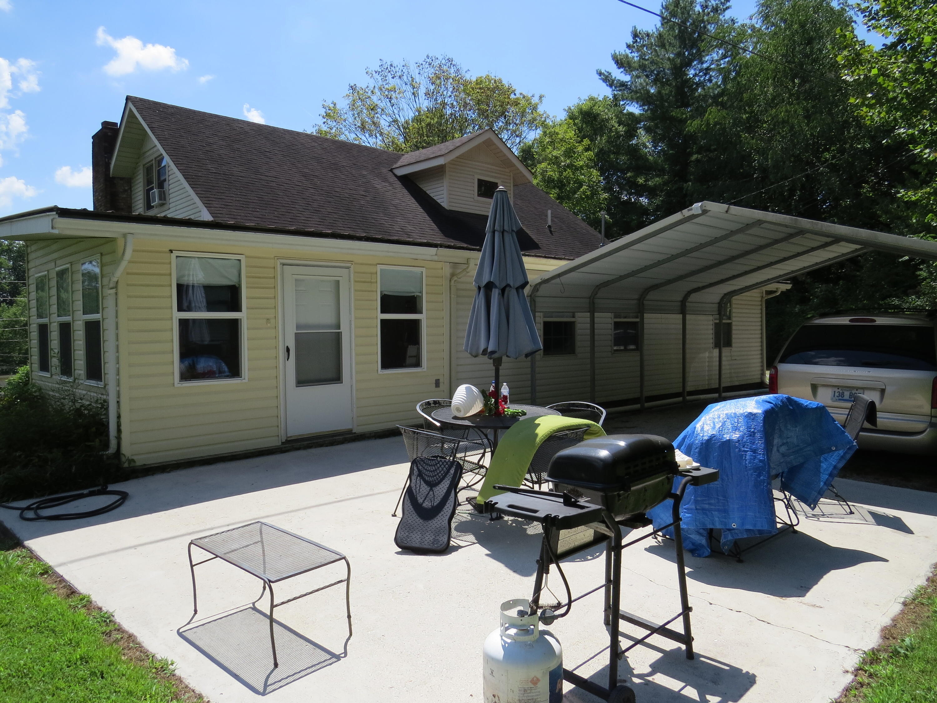2266 Ky 459 Property Photo 11