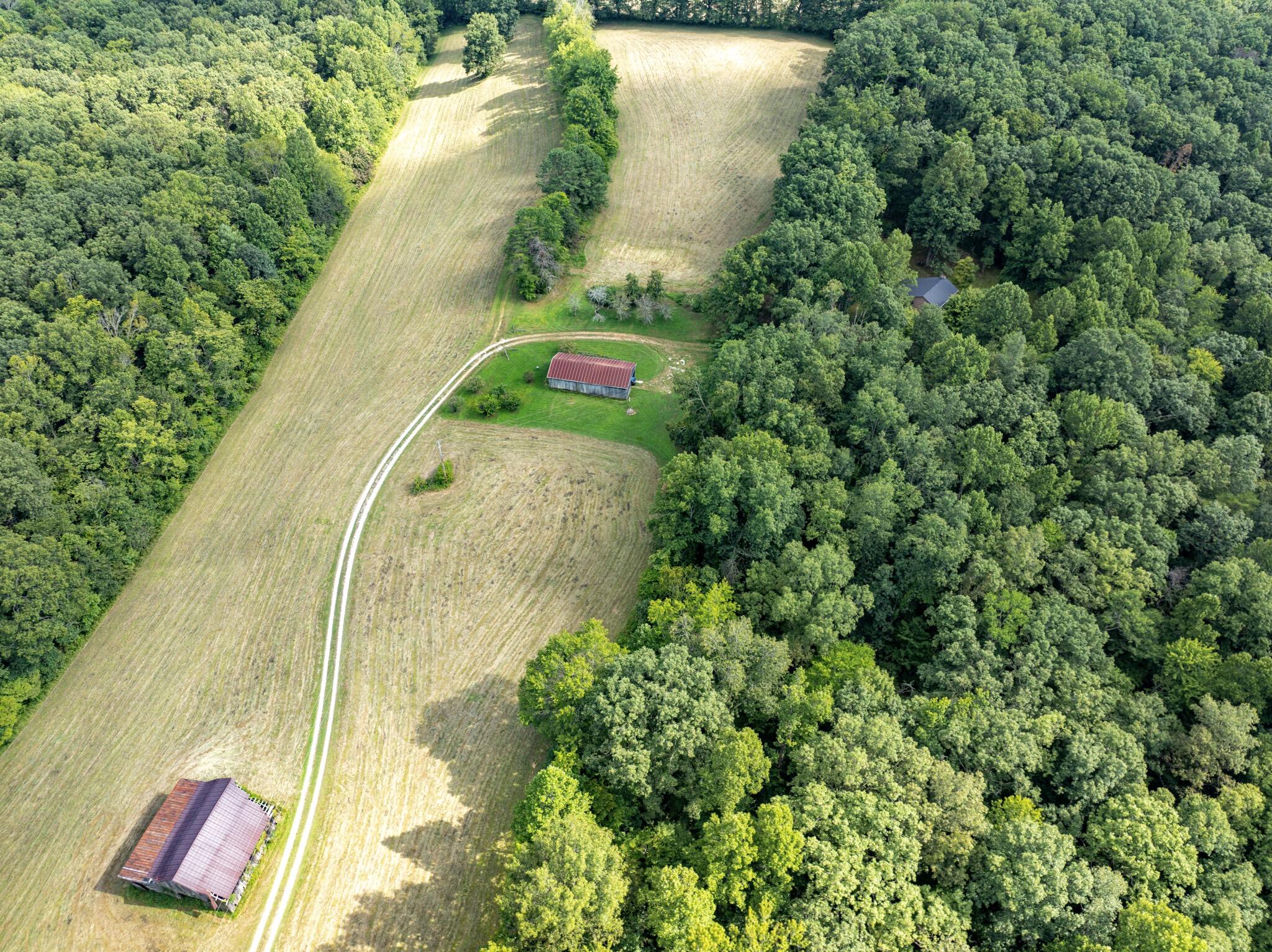 1195 Hoop Road Property Photo 2