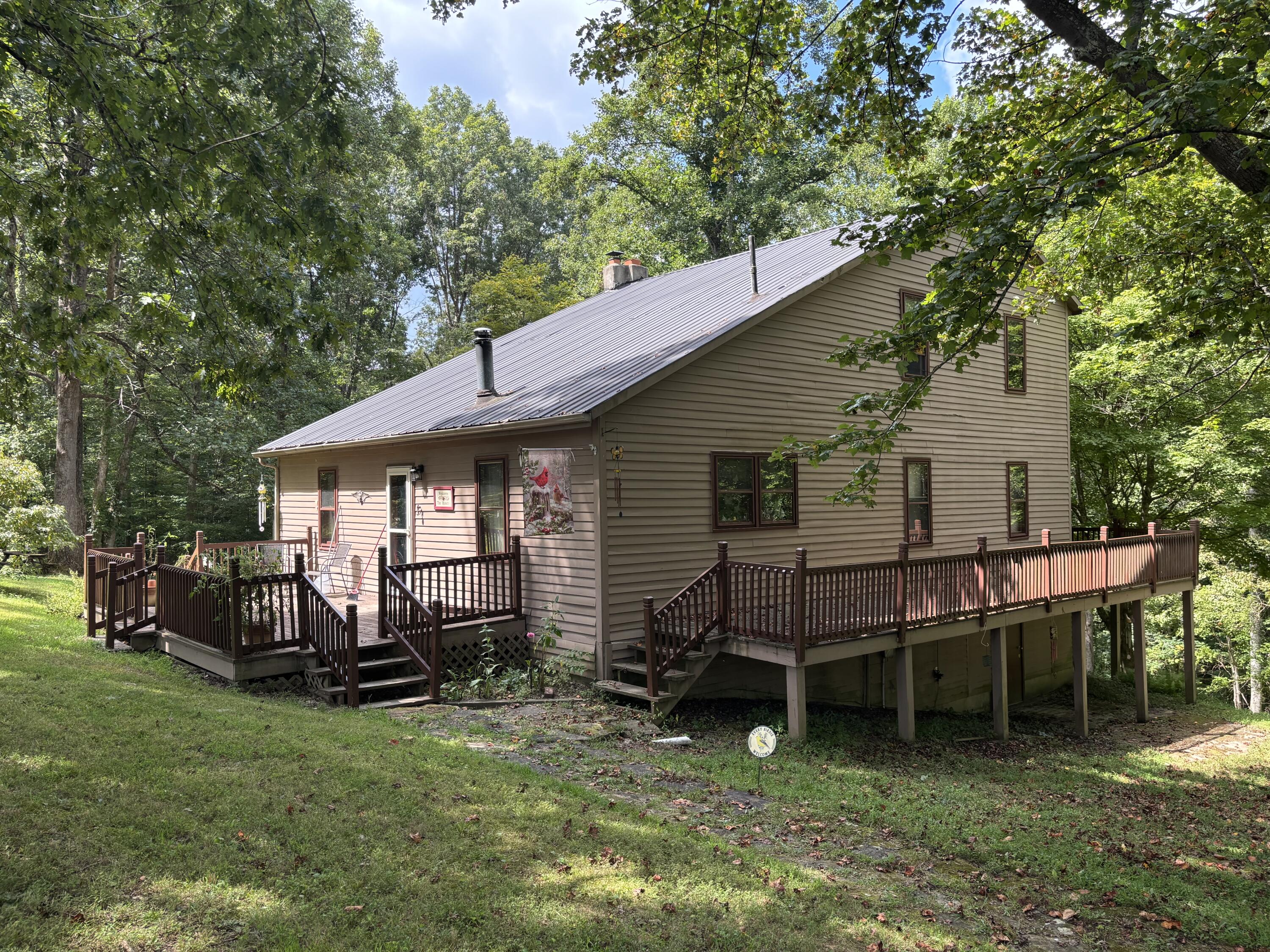 1195 Hoop Road Property Photo 8