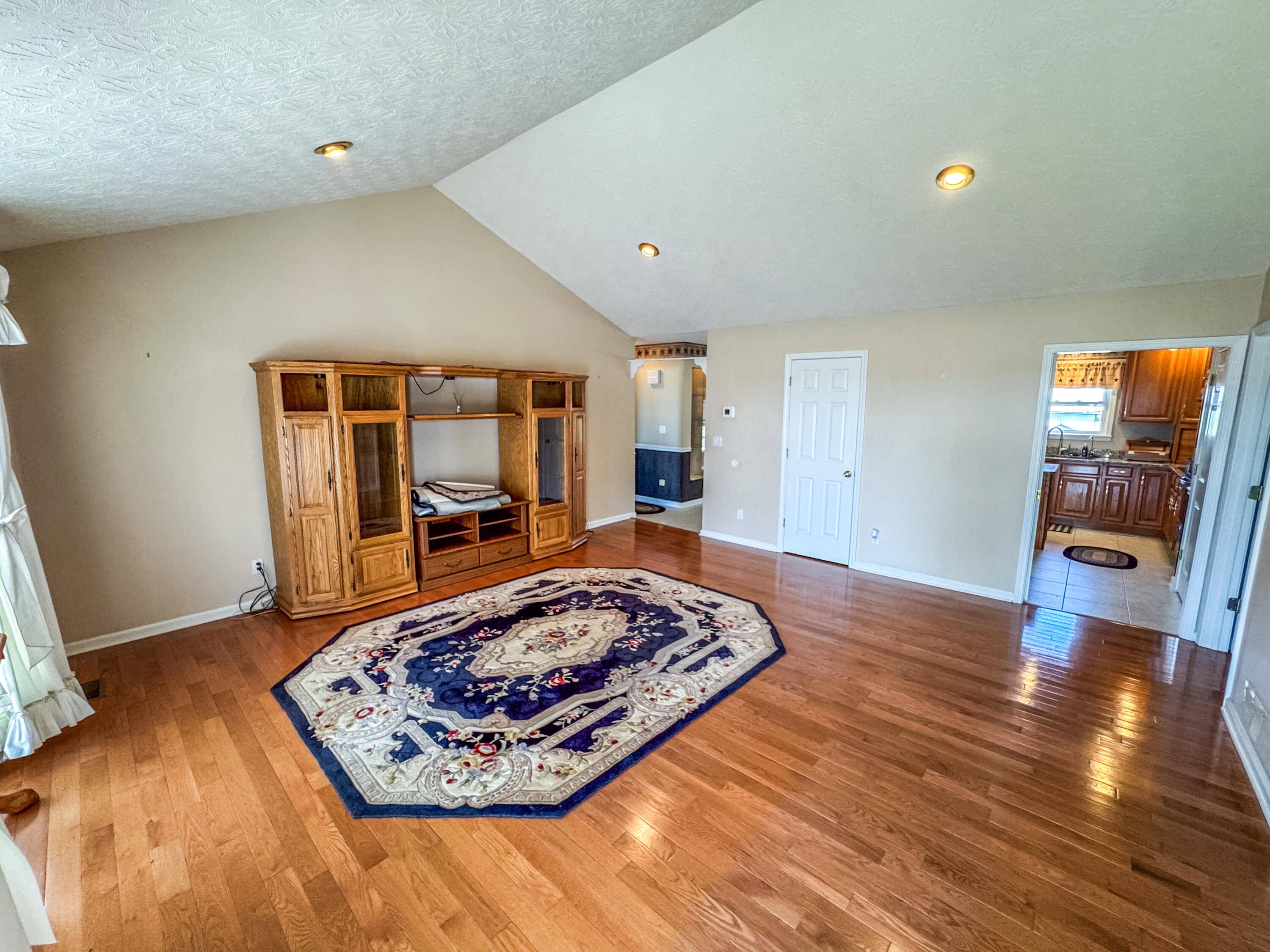 3162 Ewing Road Property Photo 9