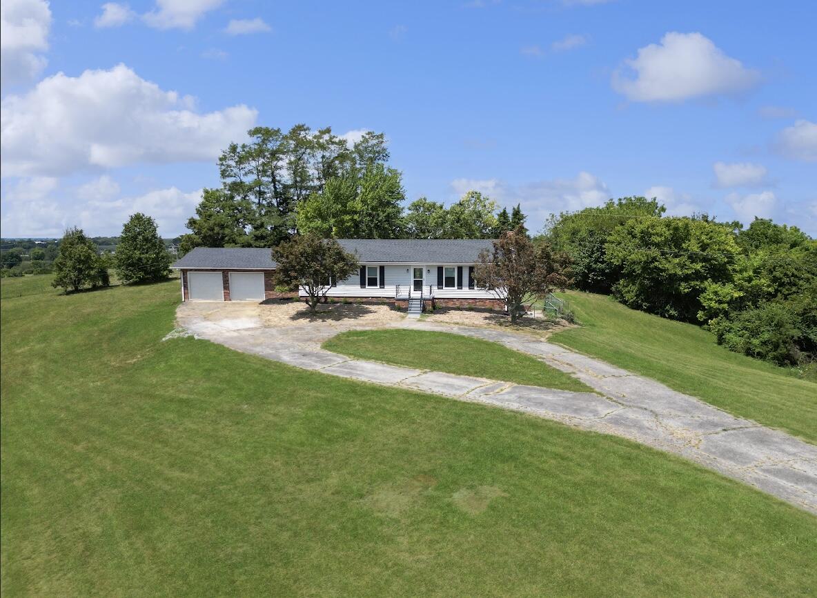 195 Windswept Road Property Photo 1