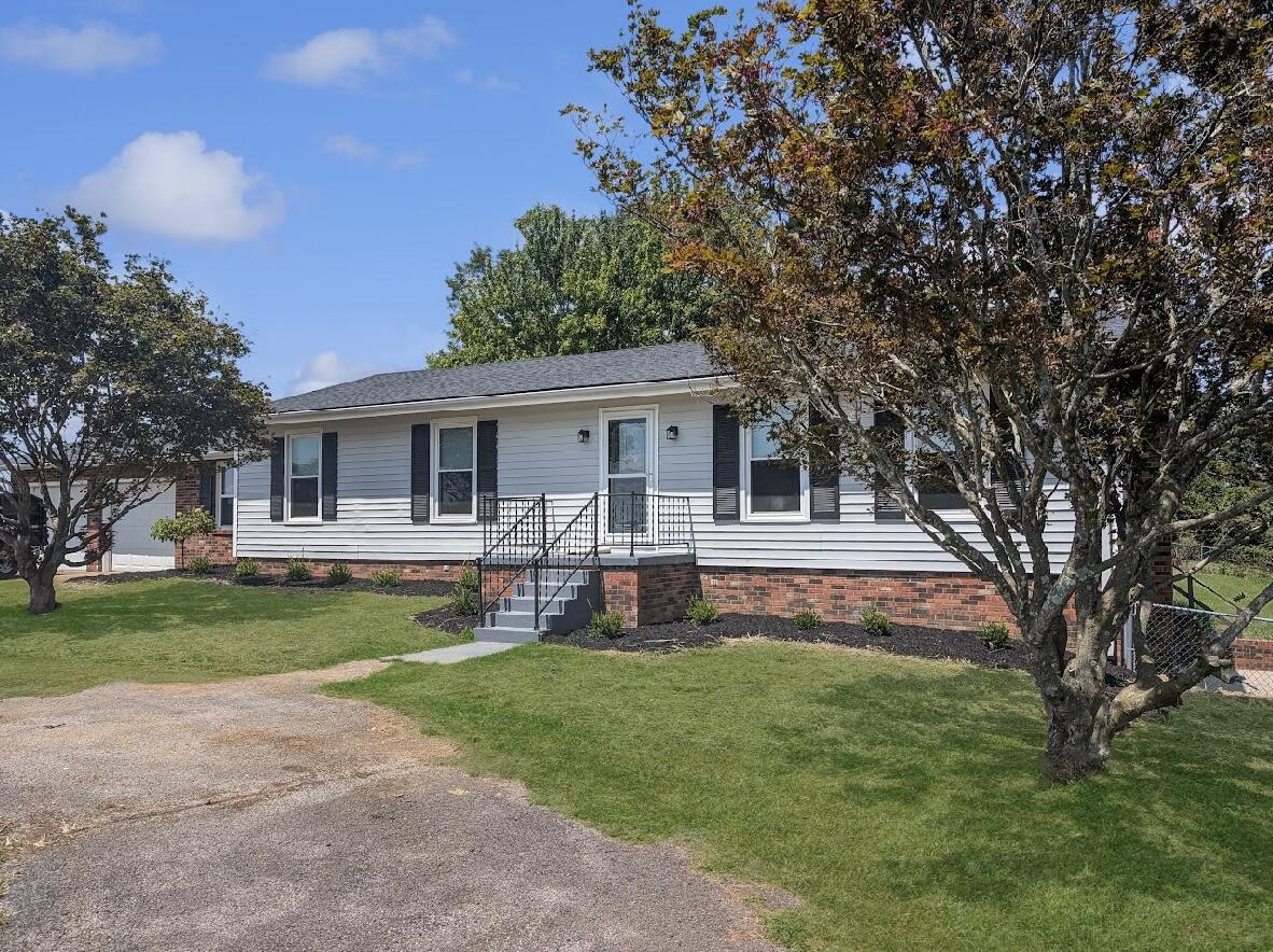 195 Windswept Road Property Photo 2
