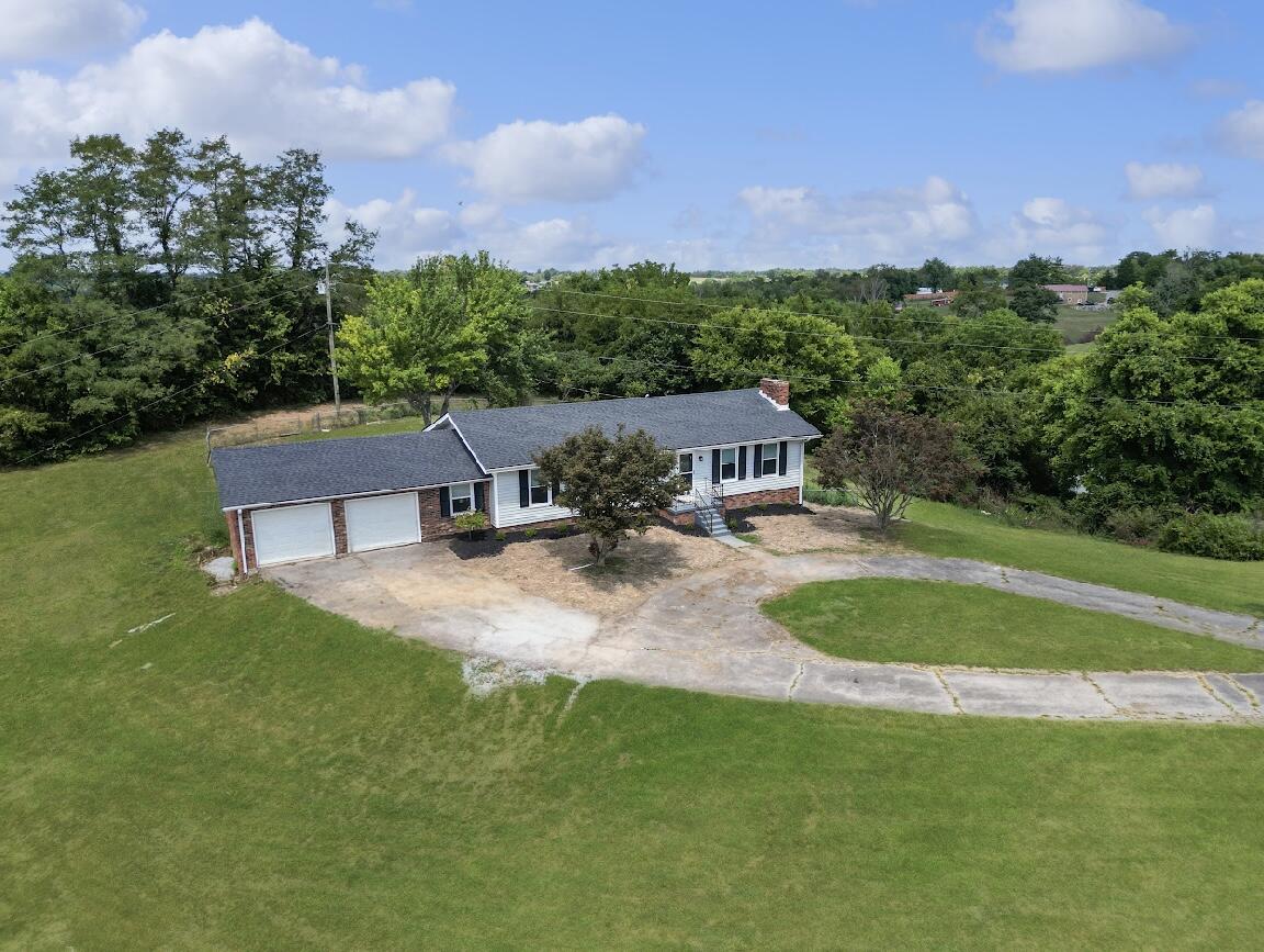195 Windswept Road Property Photo 4