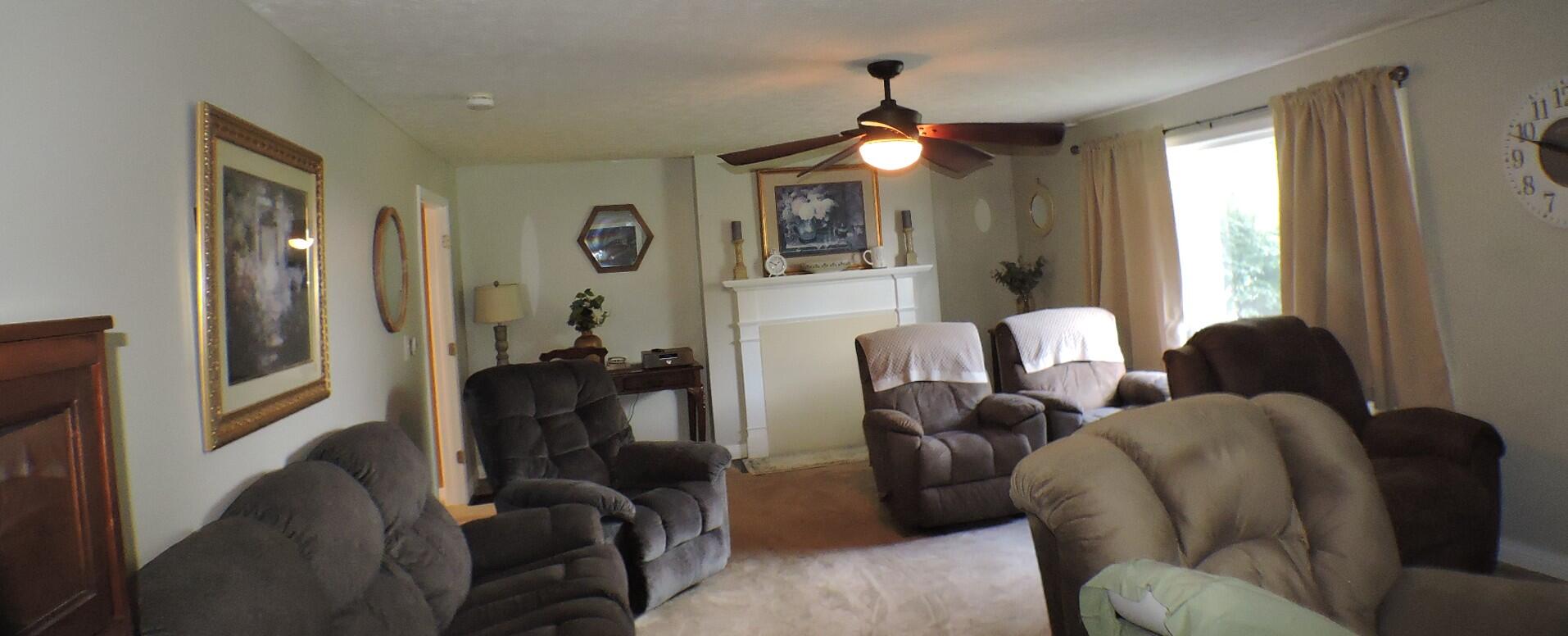 463 E High Street Property Photo 4